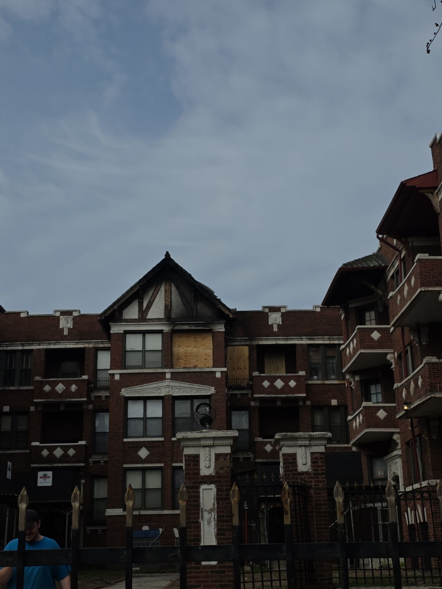 Multi-Unit Fire Damage Mitigation and Structural Drying in Chicago by Chicagoland Water Medics