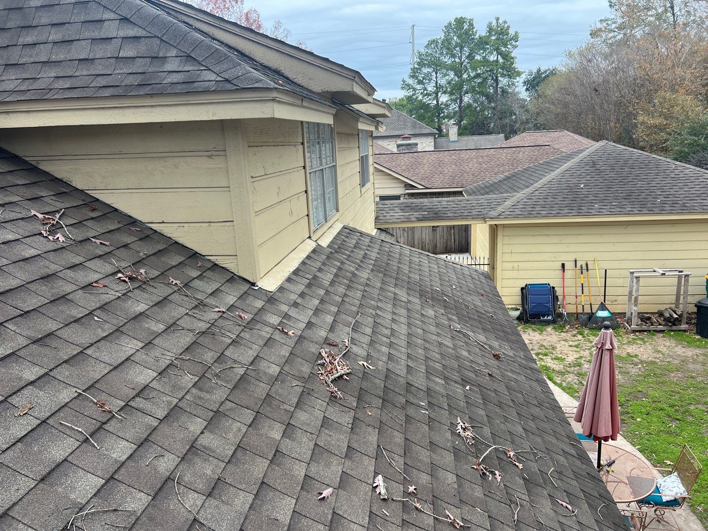 OC Duration Desert Rose by HHH Roofing & Construction