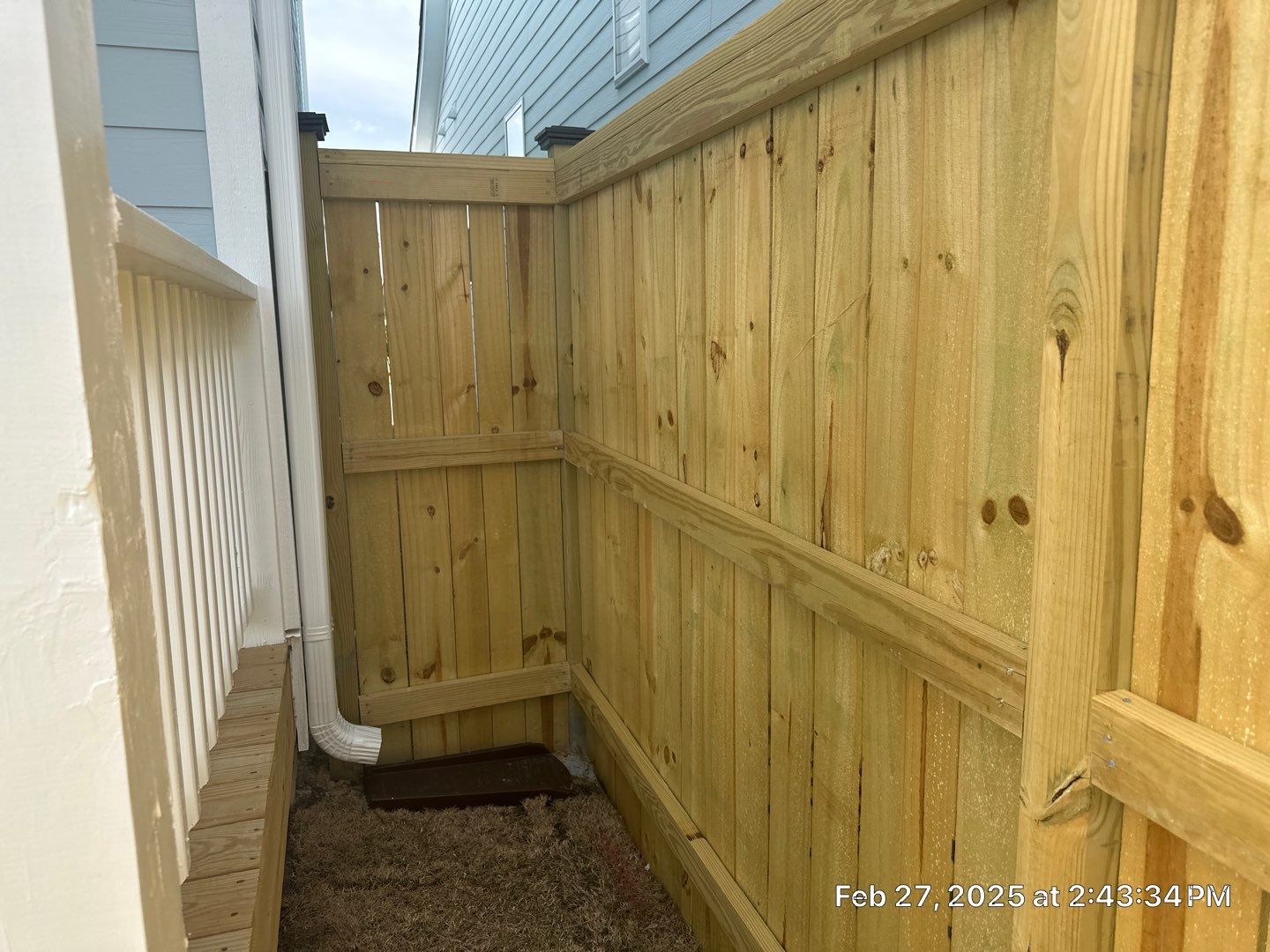 New Deck and Fence using Wood Sealant by DuraSeal
