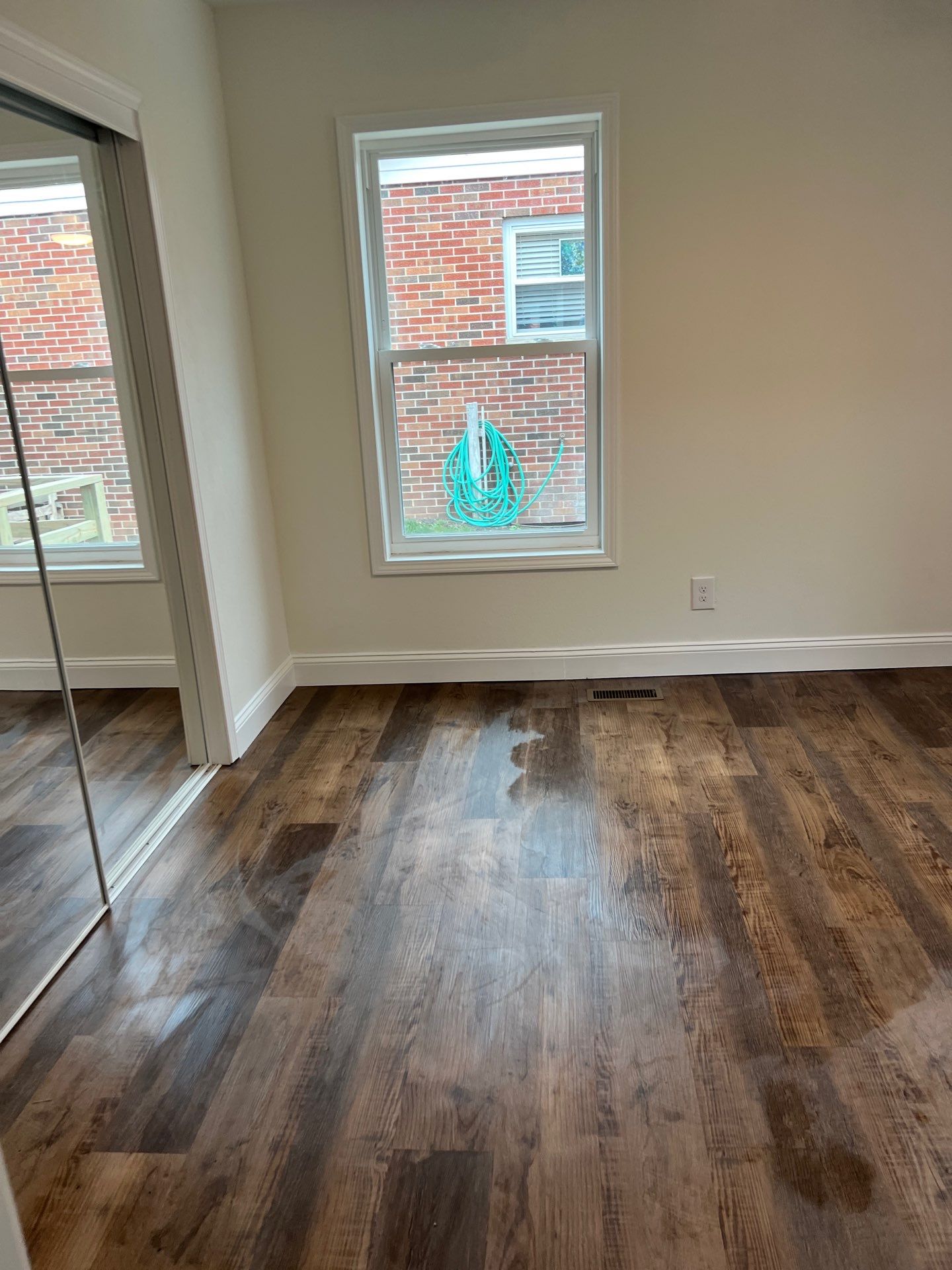 511 Rosemont Ave, South Chalreston by MAJO