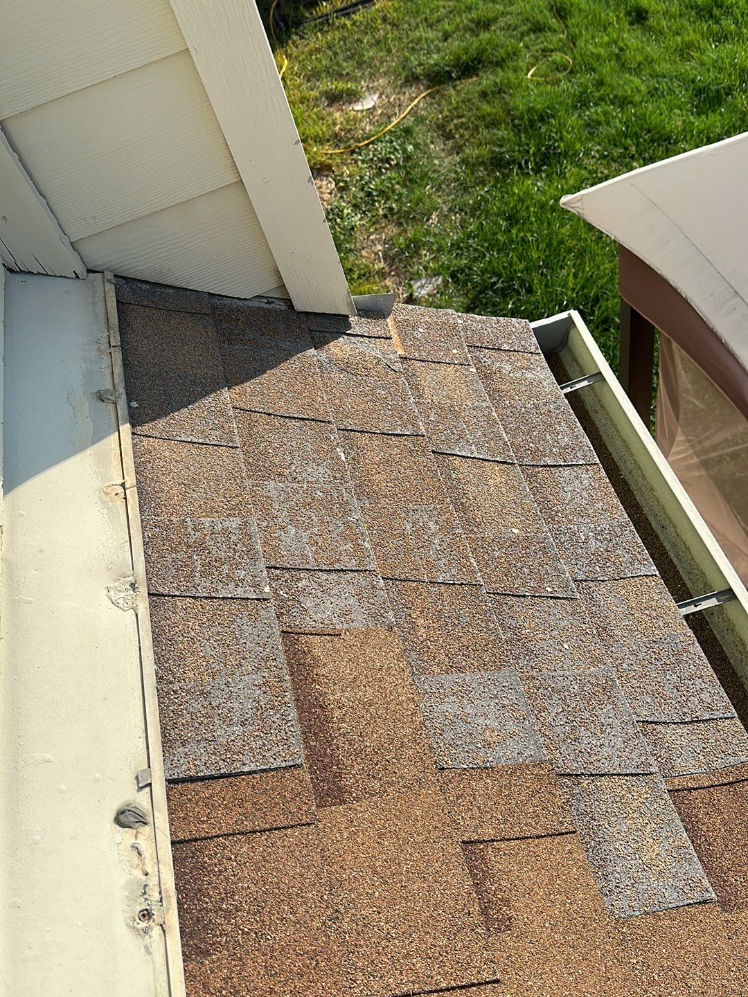 Residential Roofing Installation using Owen's Corning Duration (Lifetime) Shingles by Roof Repair Company