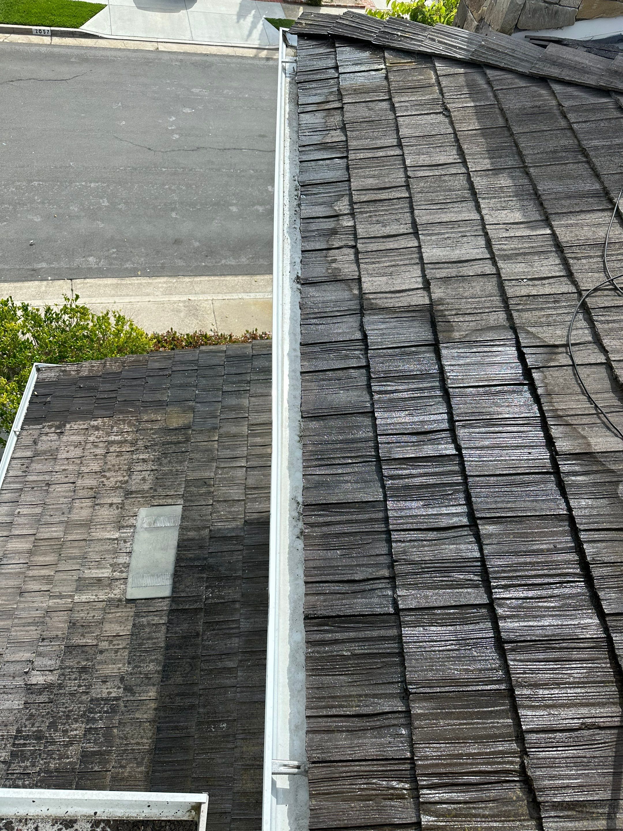 Rust Removal in Newport Beach - Concrete Cleaning by Property Cleaning Experts