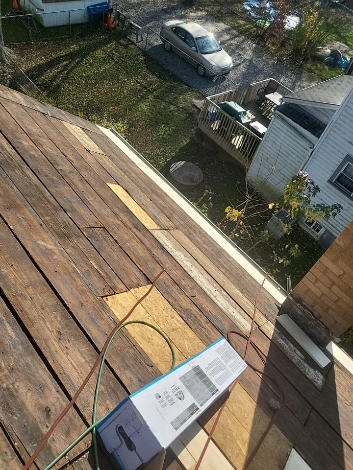 ATLAS PINNACLE COLOR: PRISTINE SCOTCHGARD BLACK SHADOW DRIP EDGE: BLACK by Eagle Eye Roofing