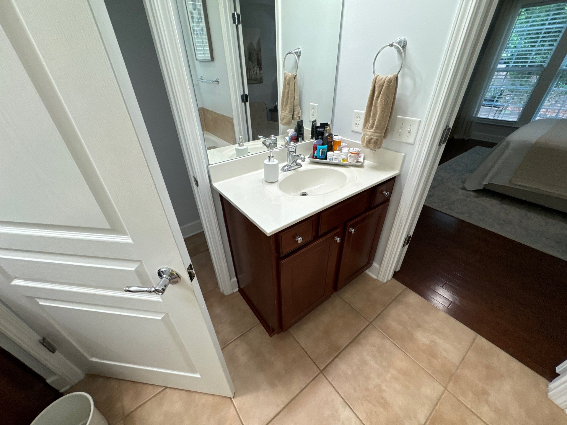 Master bathroom full renovation by Prudencio