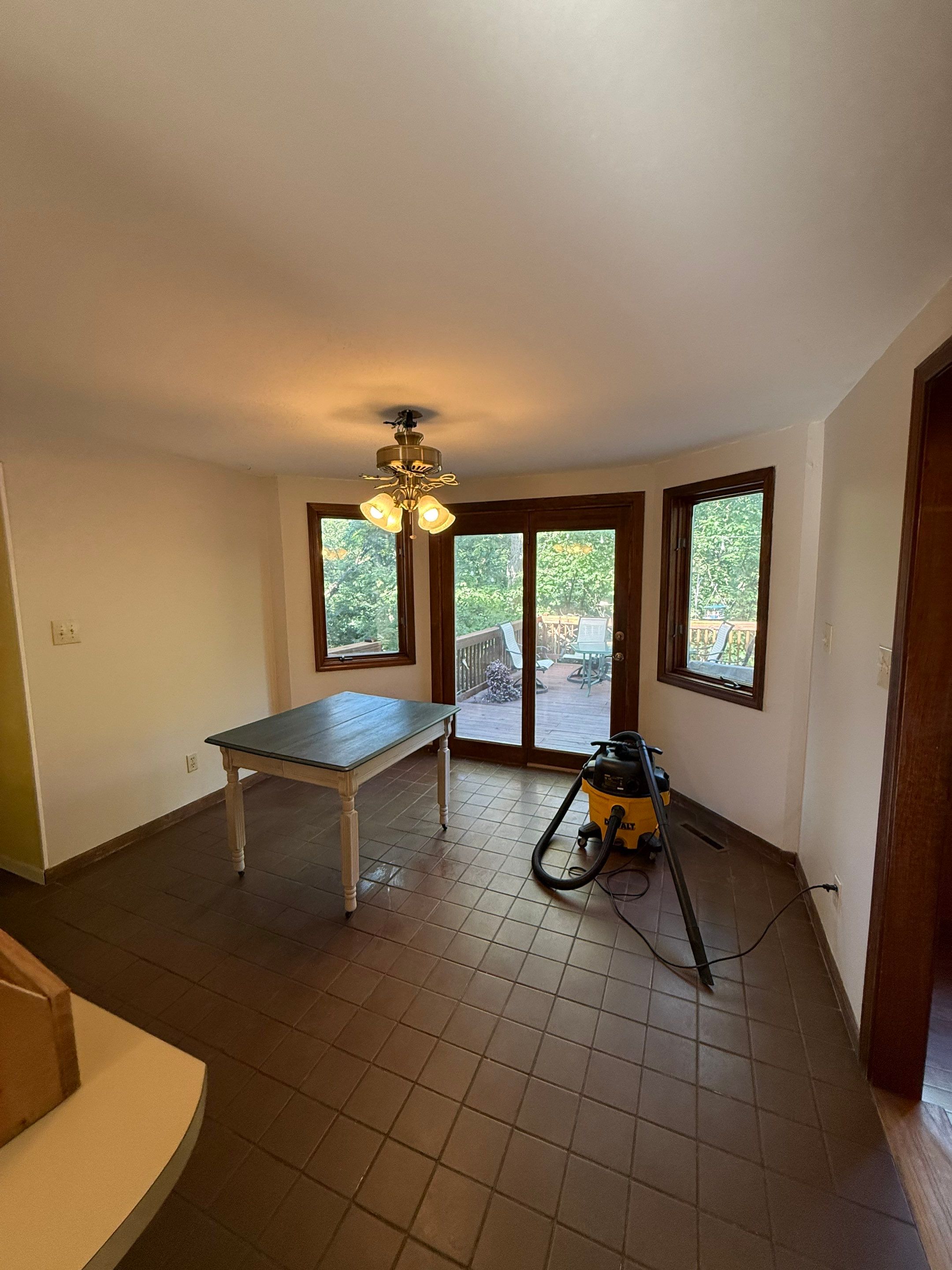 Popcorn Ceiling Removal by Pezley Painting