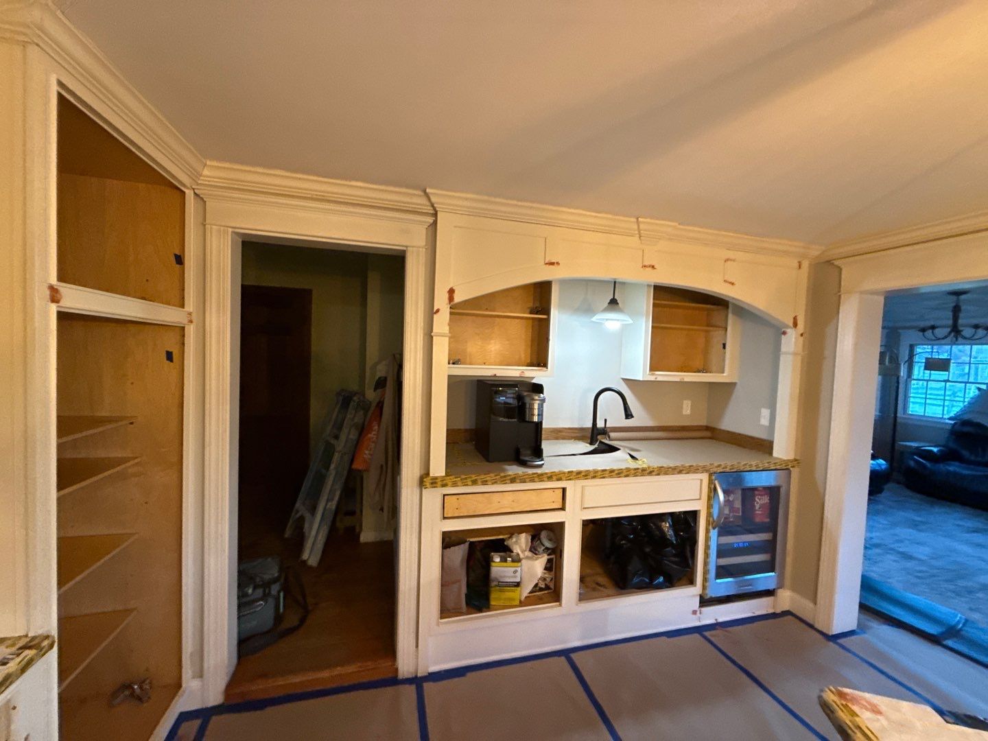 Cabinet Refinishing with Alabaster by EXCELLENCE | CARTO