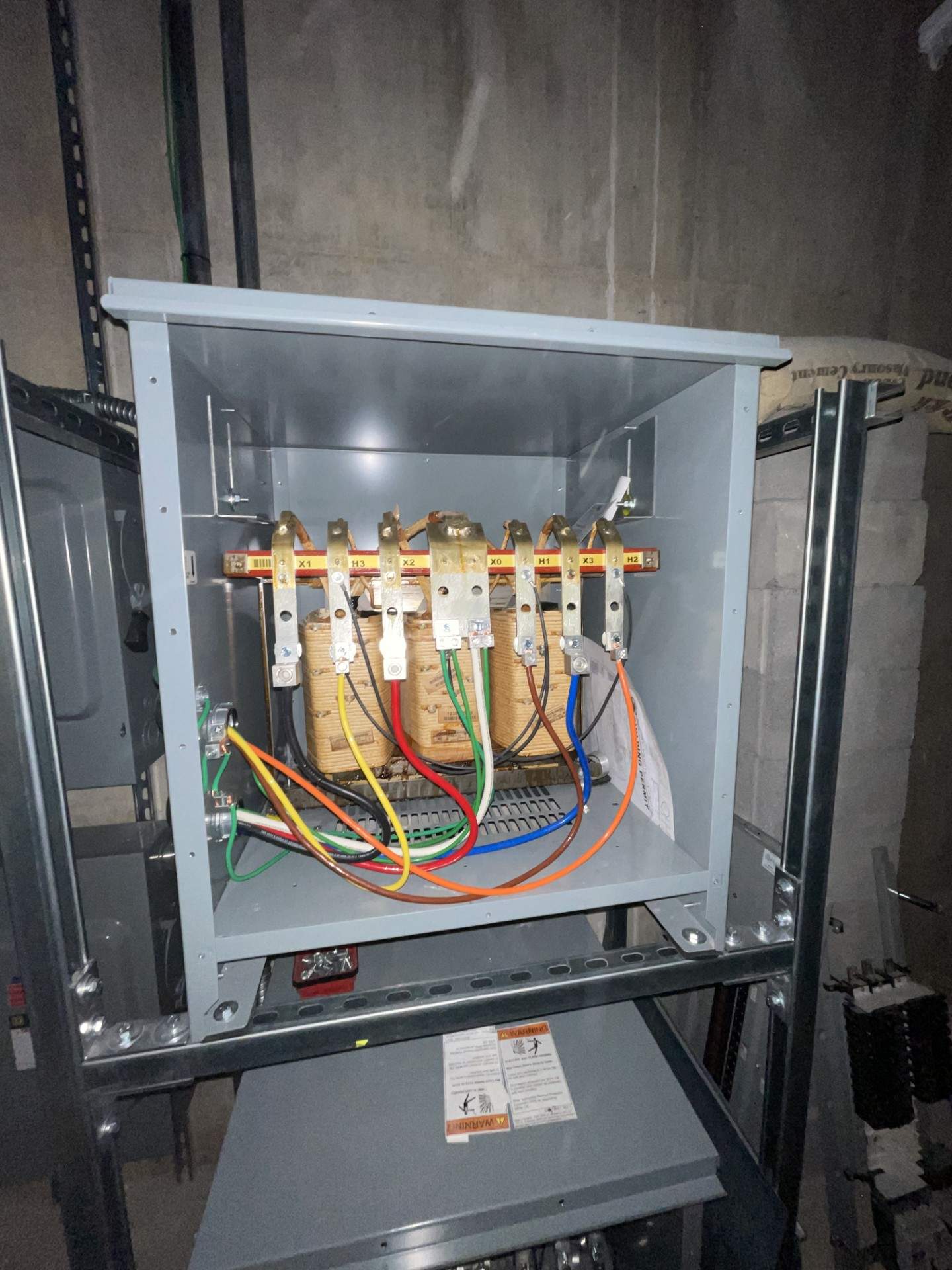 Power Distribution Upgrade by Complete Tradesmen Services