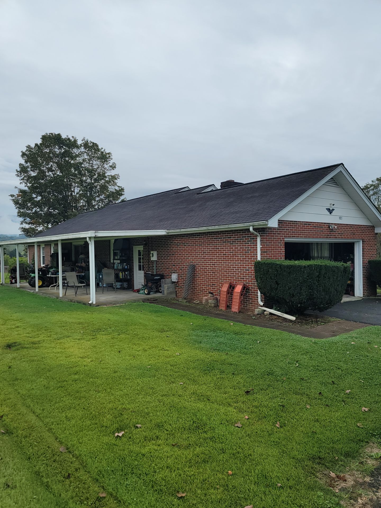 Hardin Residence by Omnia Roofing