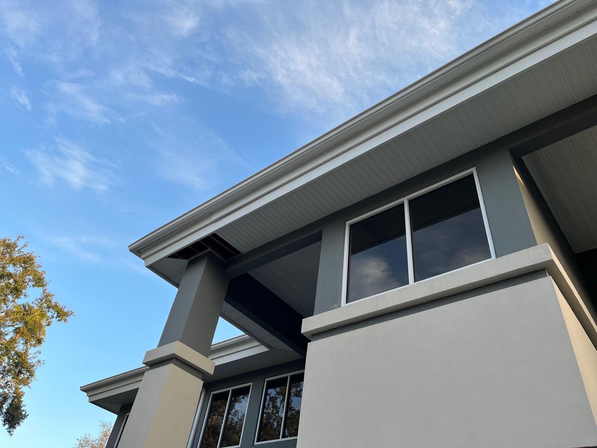 White Soffit and Fascia Replacement in Sarasota FL by Gutter Professors