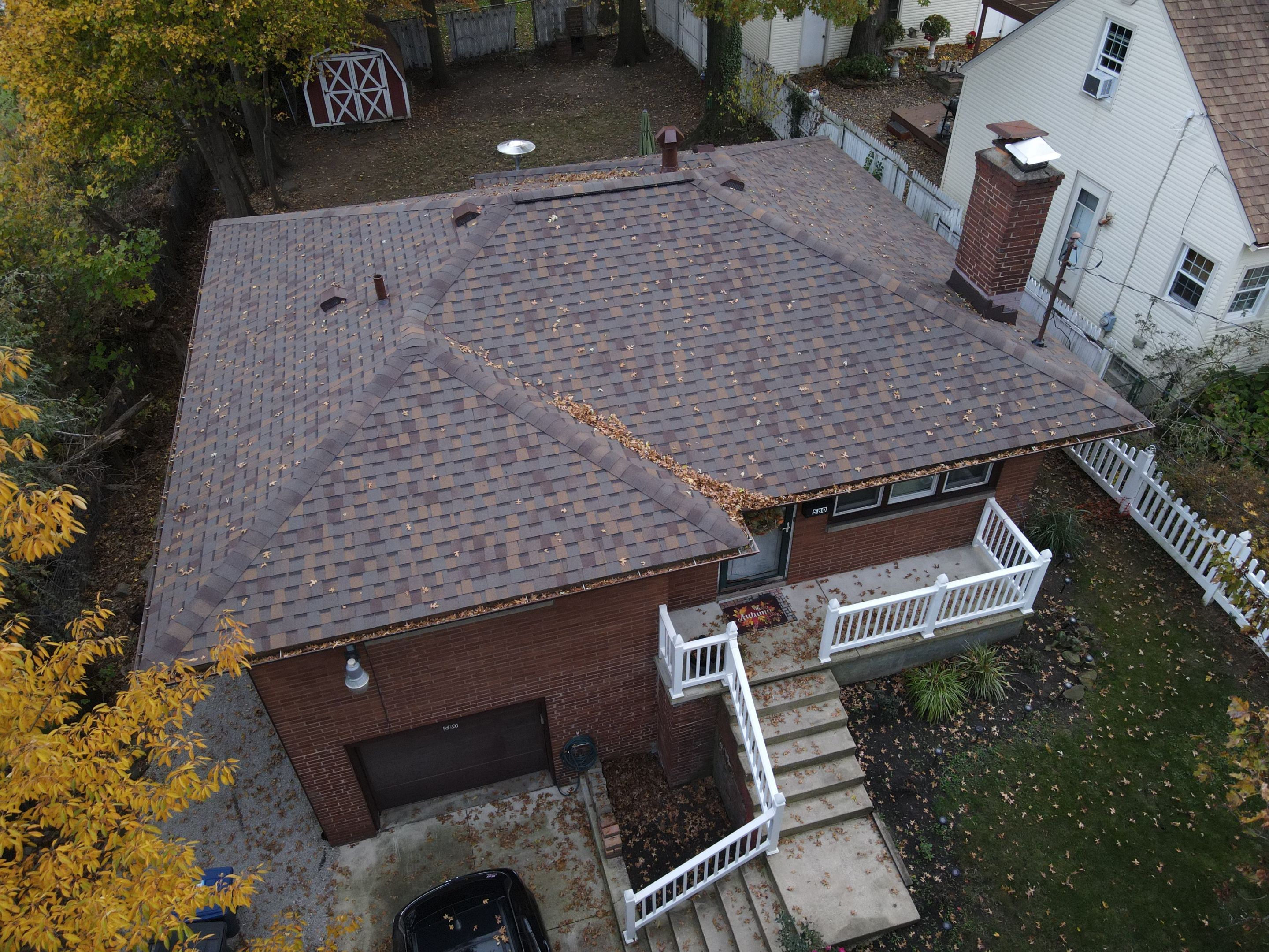 Brand: Atlas Pinnacle Color: Pristine Scotchgard Copper Canyon Drip: Musket Brown by Eagle Eye Roofing