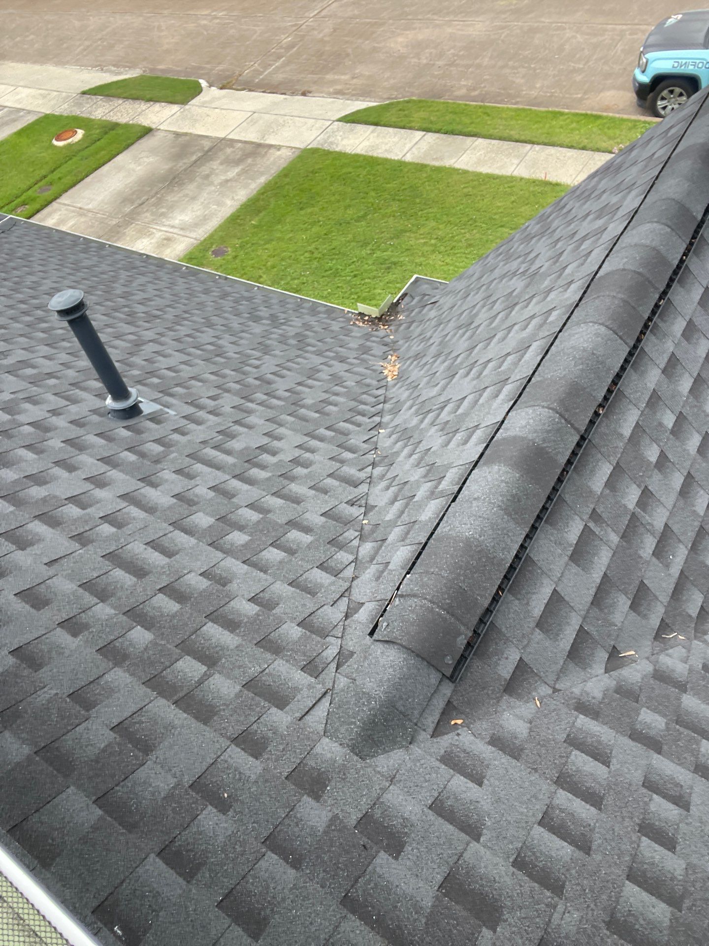 GAF HDZ - Charcoal by Elite Roofing LLC