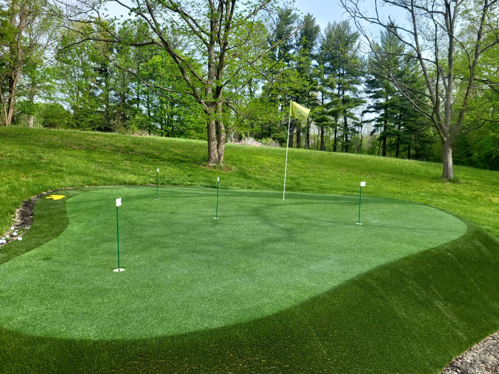 Residential Synthetic Turf Putting Green Installation in Burlington, KY by Southwest Greens Midwest