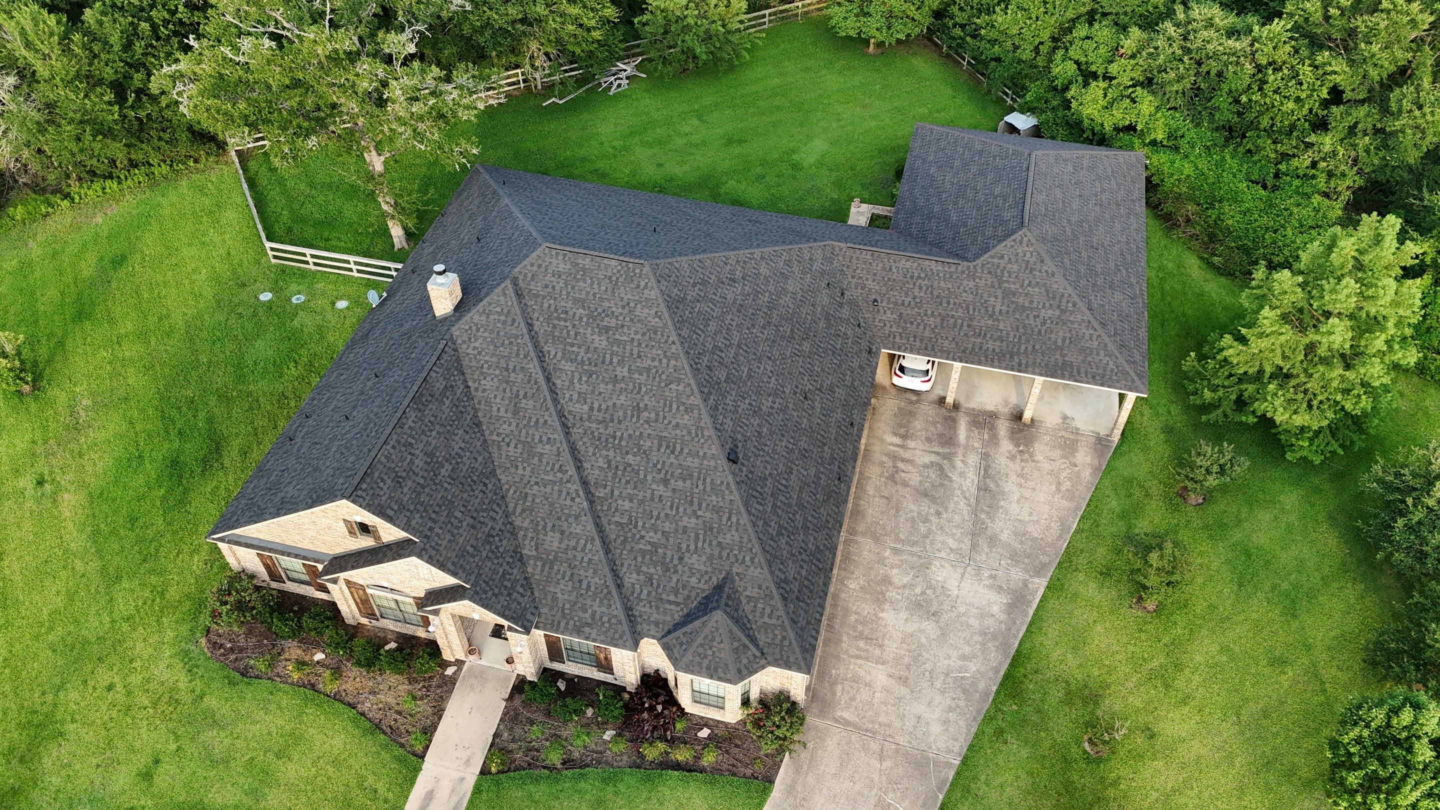 IKO Dynasty Glacier by Perennial Roofing 