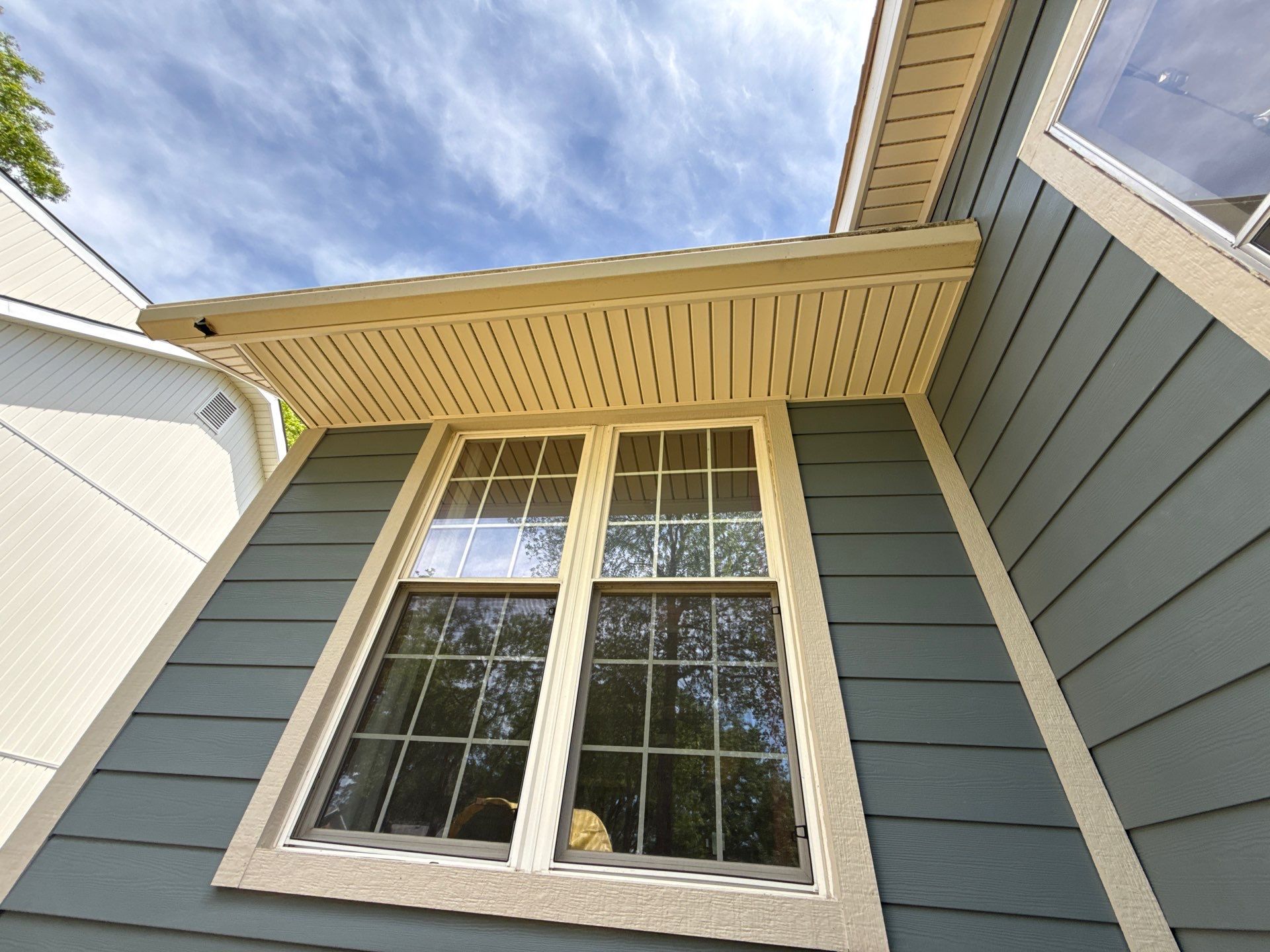 James Hardie in Kansas City Mo  by EEC  Windows, Siding & Roofing 