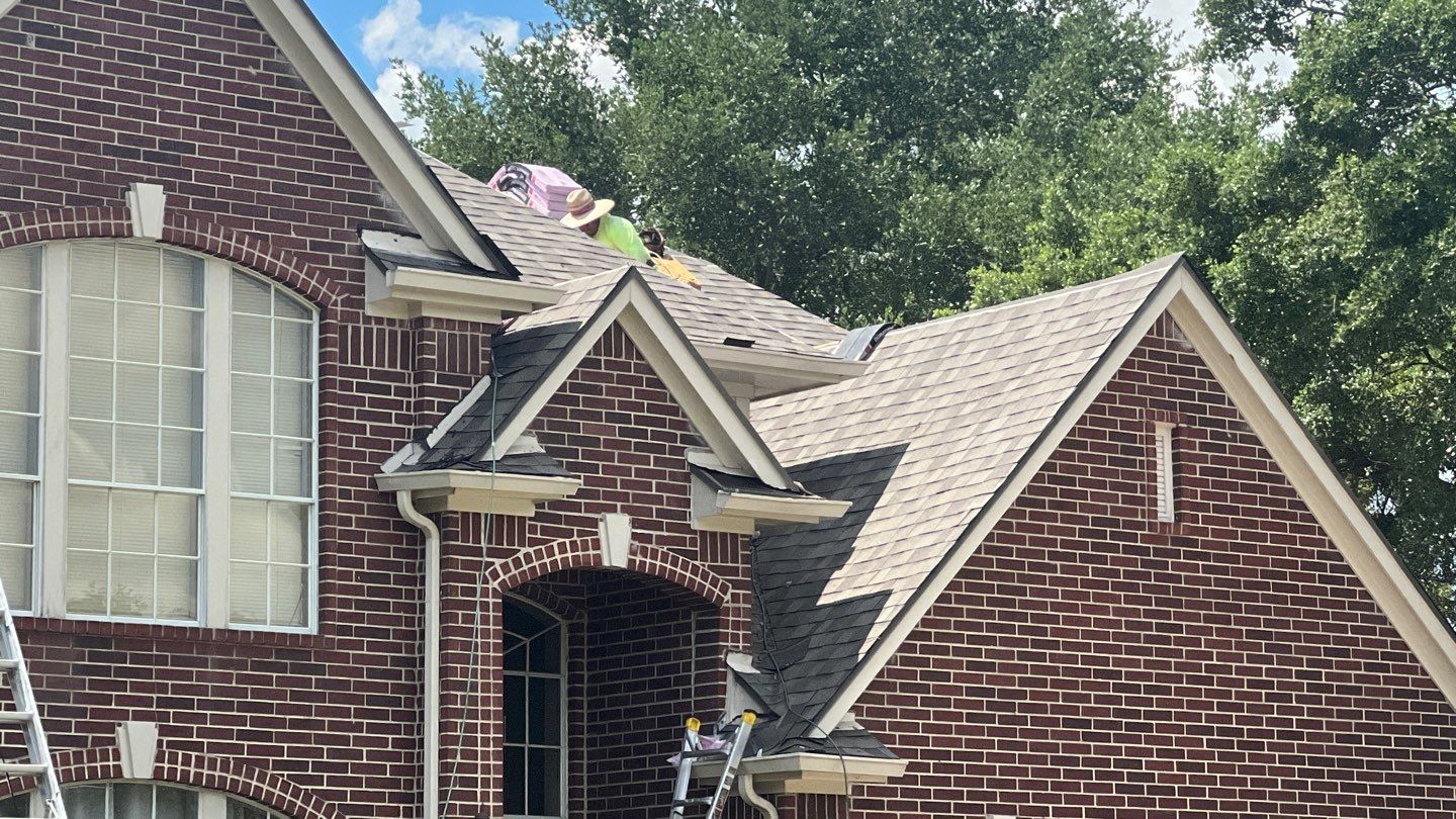 Residential Roofing Installation using Owen's Corning Duration (Lifetime) Shingles by Roof Repair Company