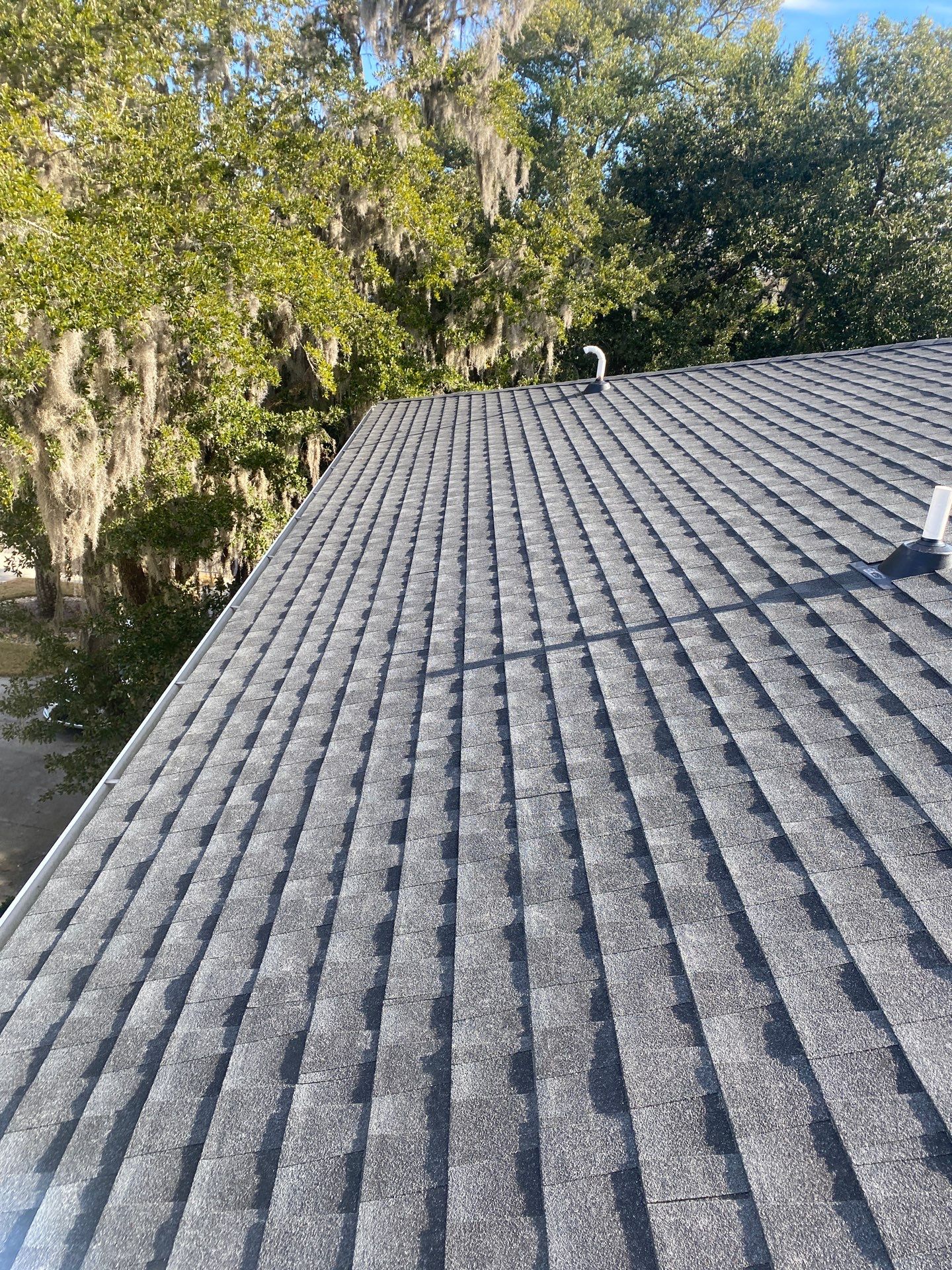 GAF HDZ - Charcoal by Linta Roofing Inc