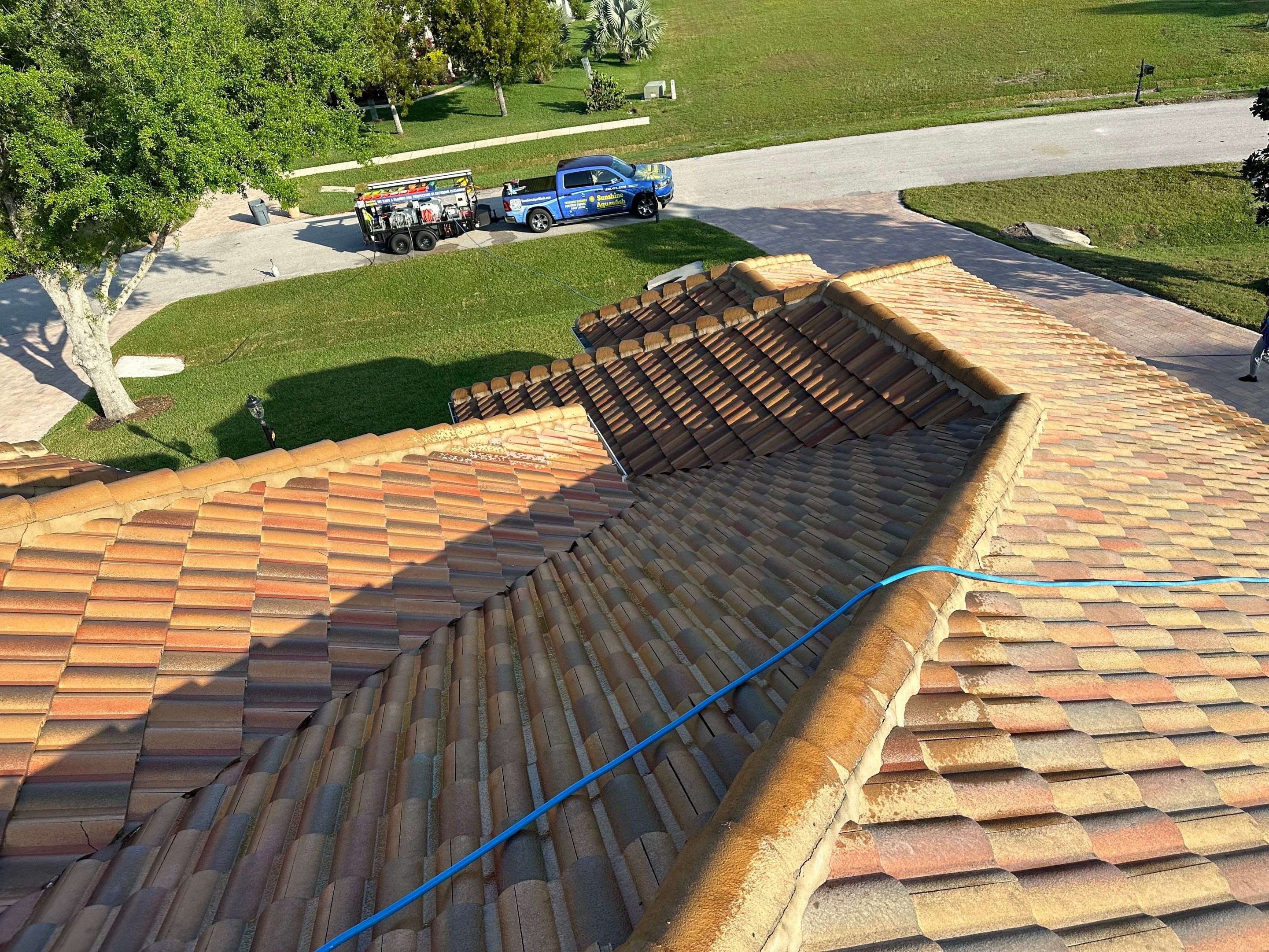Concrete Tile Roof Cleaning in Winding River Community, Bradenton, FL | Sunshine AquaWash by Sunshine AquaWash