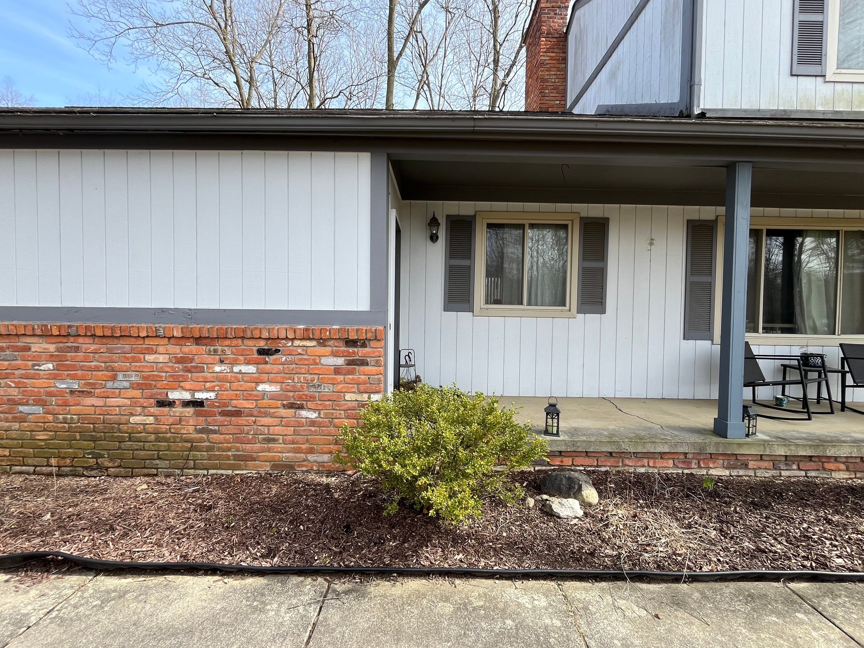 Siding Replacement using Alside Charter Oak D4.5" Deep Moss by 180 Contractors