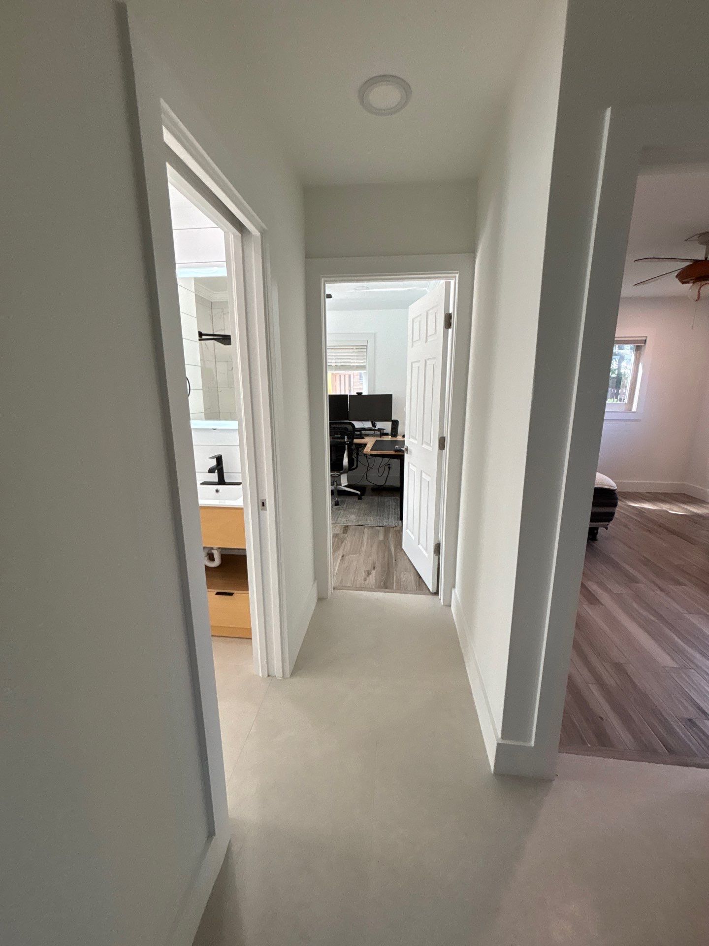 48x48 Flooring - East Boca Raton by Hevi Tile