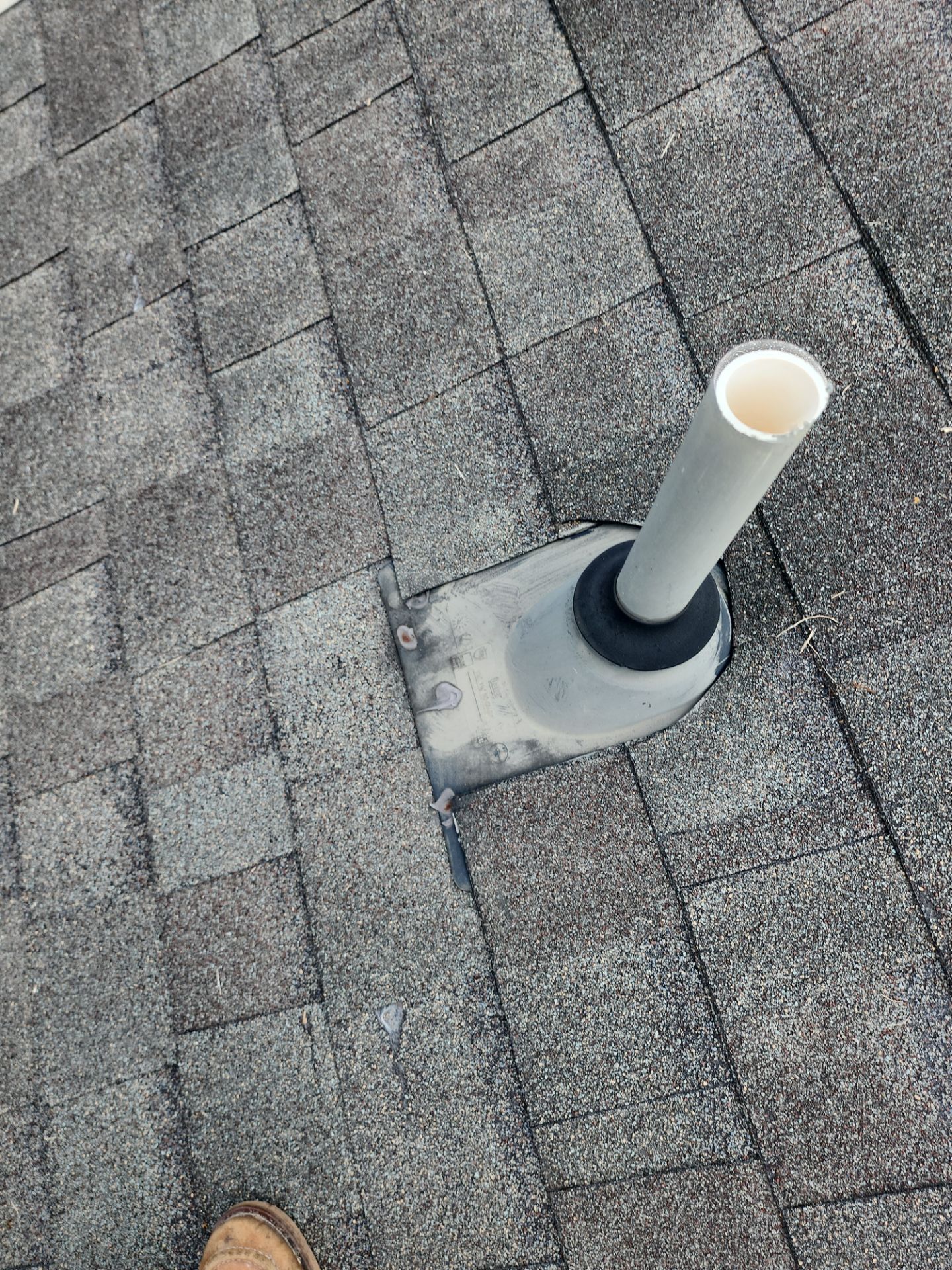 Hail Damage using Owen's Corning Duration (Lifetime) Shingles by Roof Repair Company