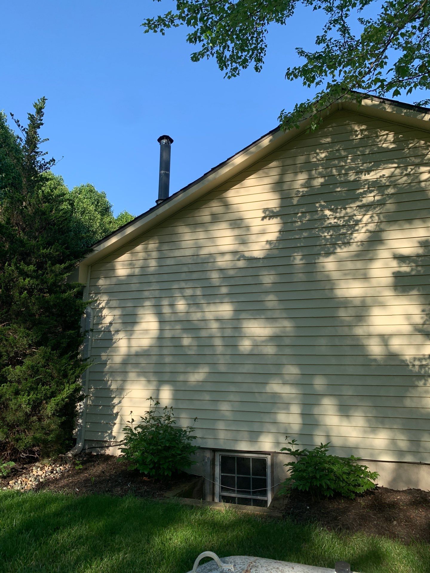 New Craneboard Siding on this Platte City, Mo home  by EEC  Windows, Siding & Roofing 