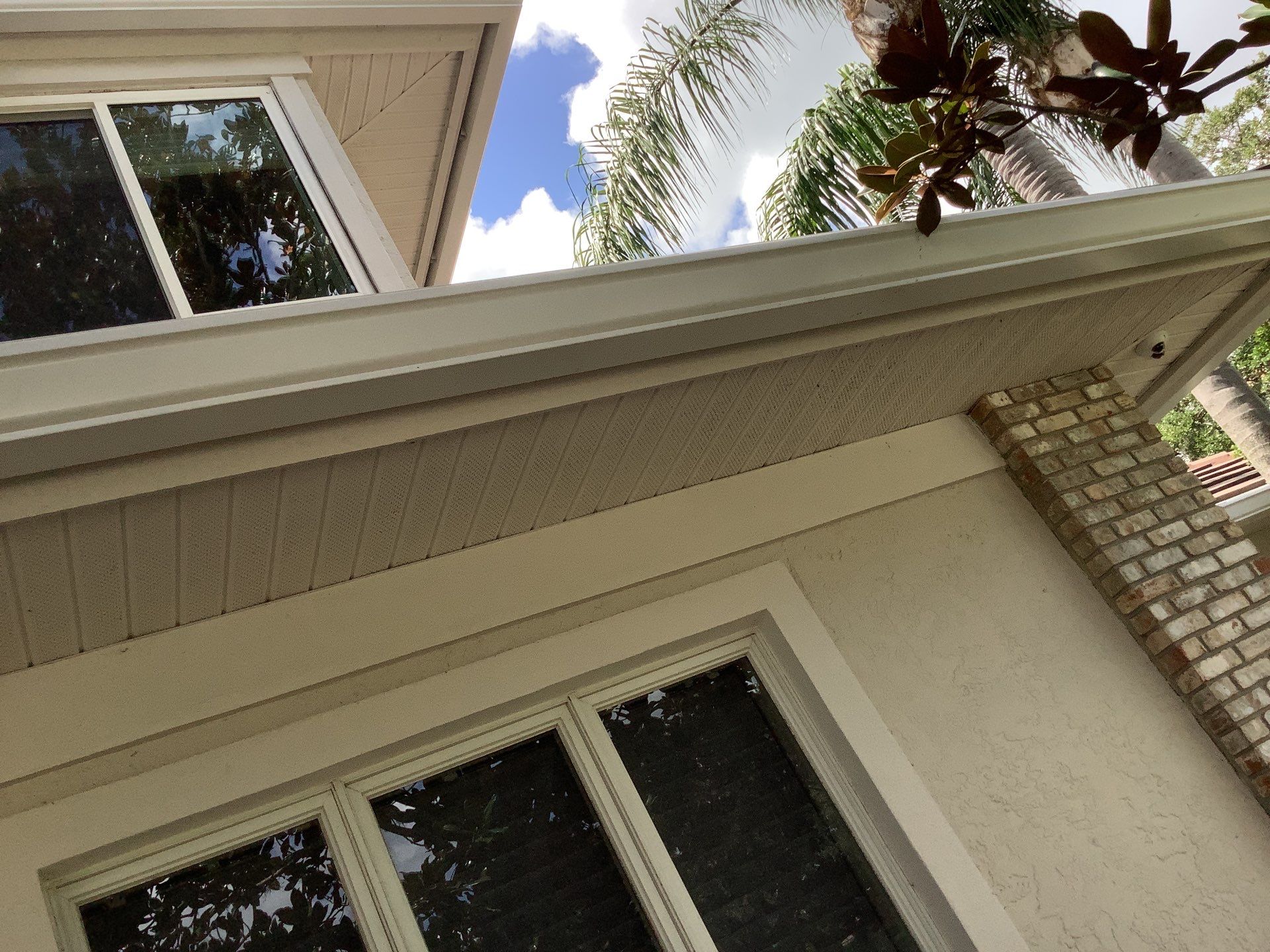 Seamless Gutters for Modern Homes in Sarasota FL by Gutter Professors