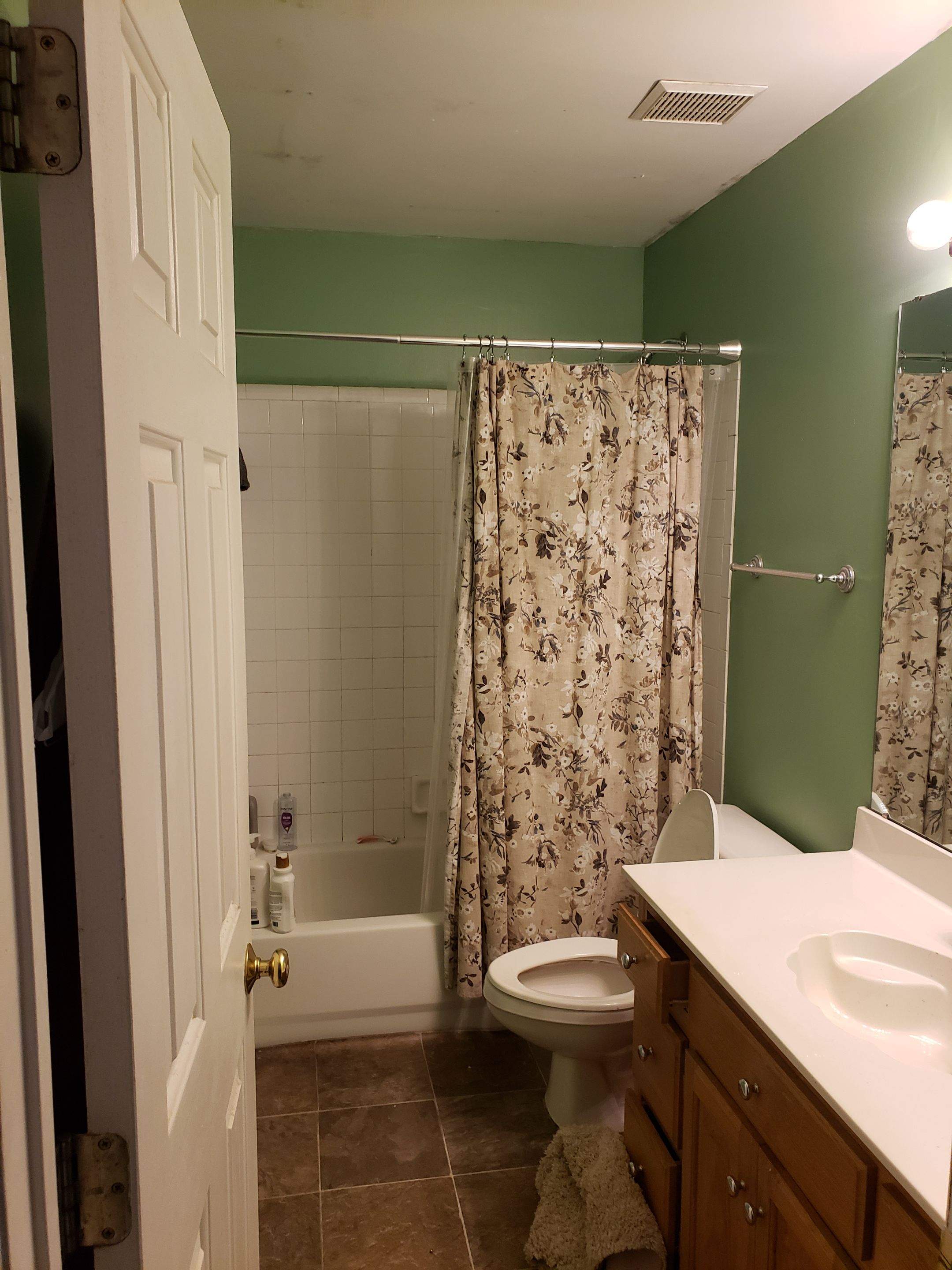 Modern Elegance: Bathroom Upgrade by A Step Above Handy LLC 