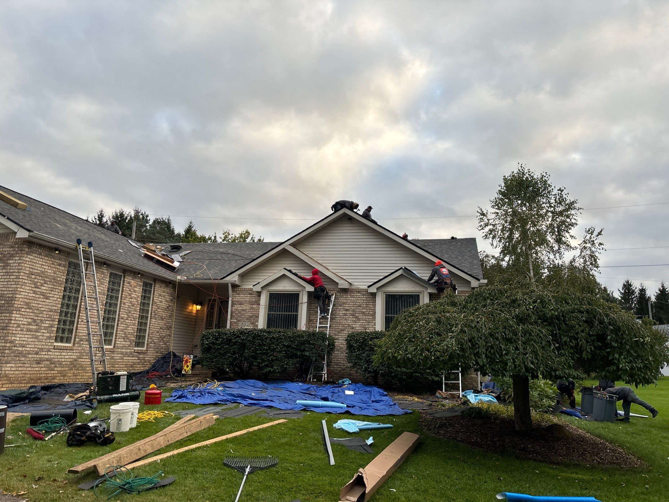 Roof Replacement using Owens Corning by 180 Contractors