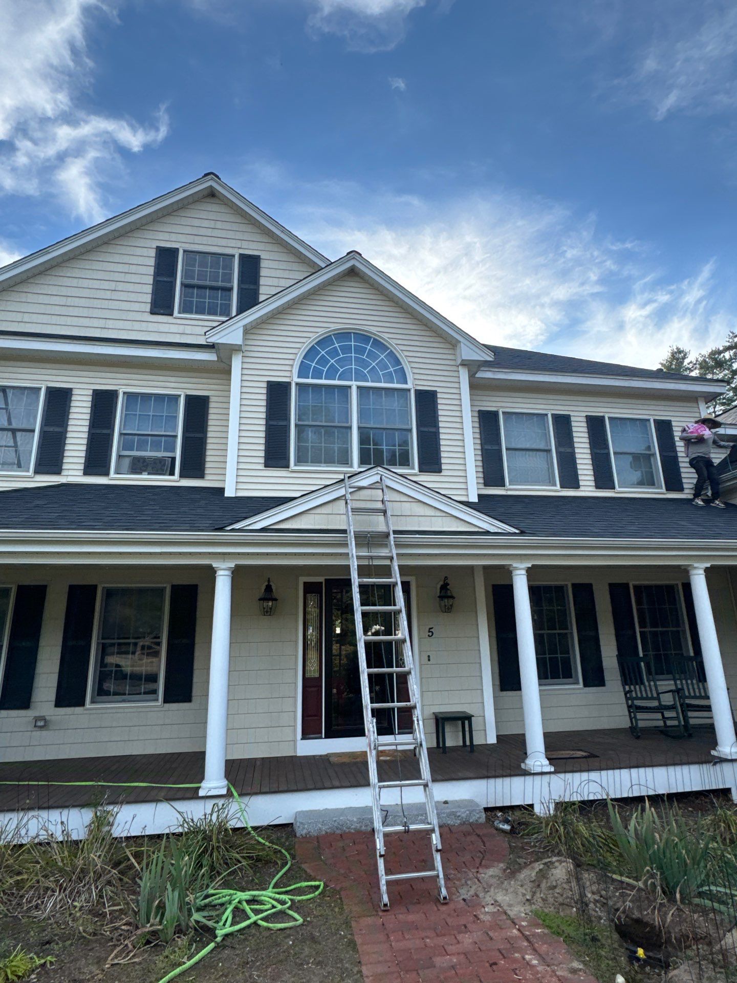 Complete Roof Replacement with Owens Corning TruDefinition Shingles by Mighty Dog Roofing of Greater Middlesex County