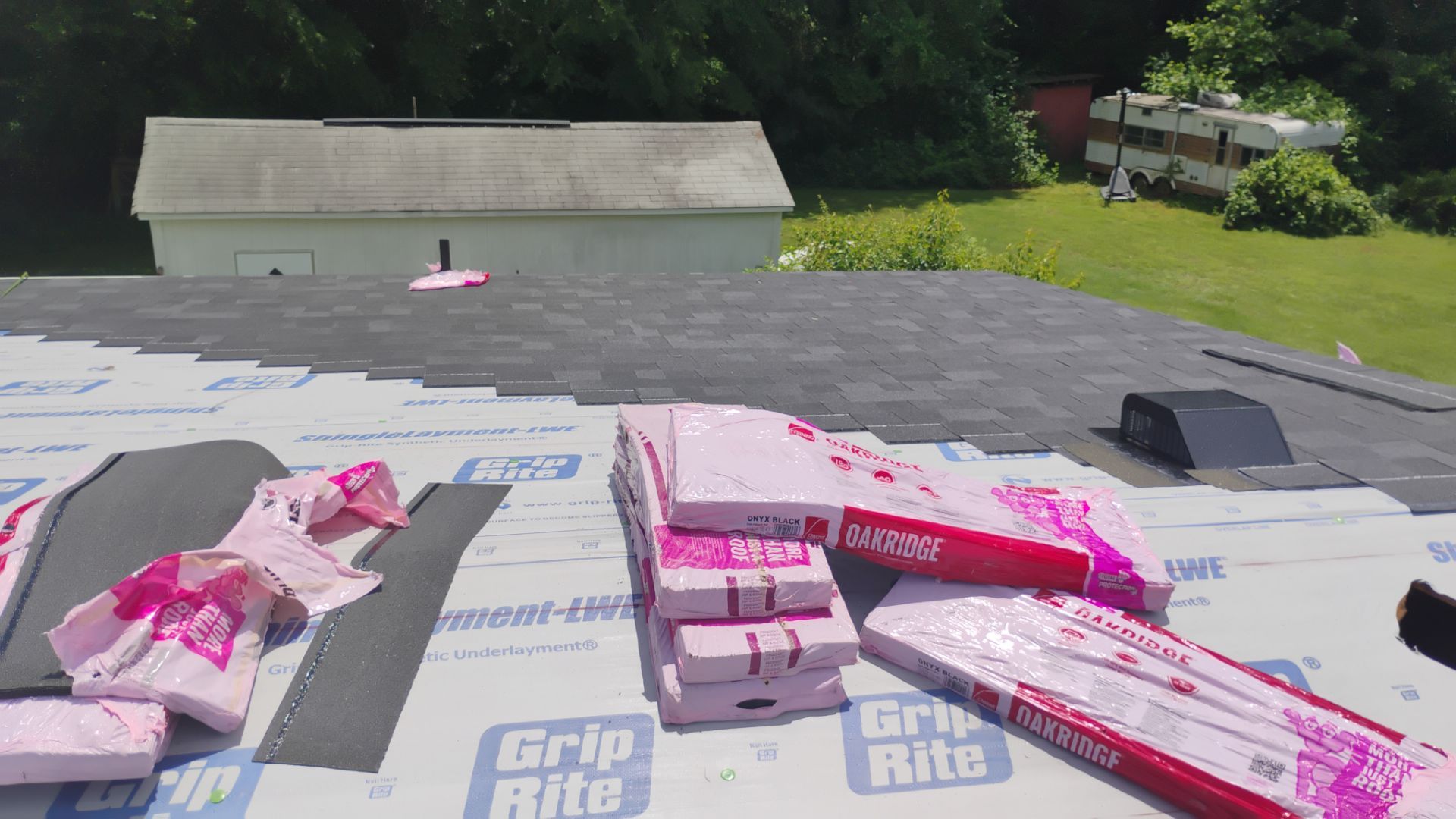 Taylor Roof by BROCK BUILDERS 