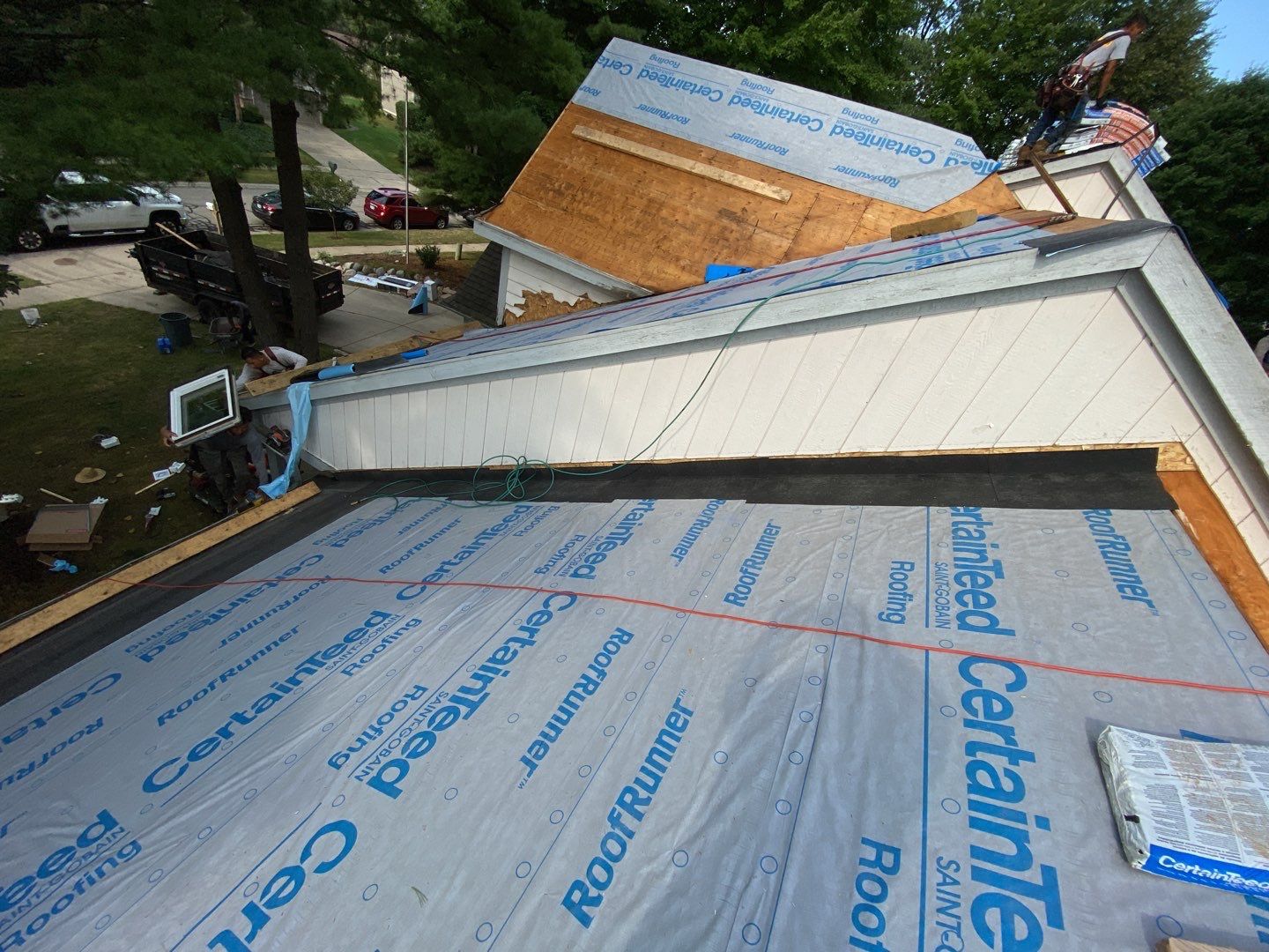 Roof Replacement using CertainTeed Landmark by 180 Contractors