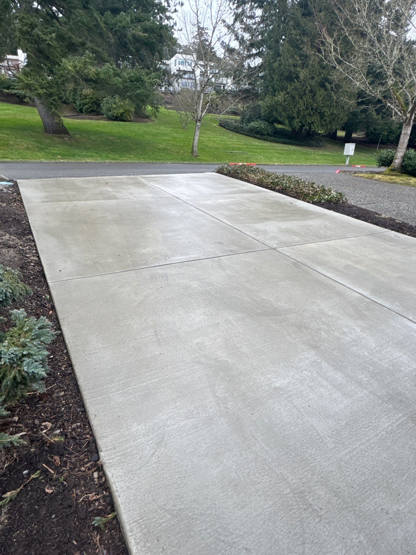 Concrete Driveway Repair | Kirkland  by Jireh Asphalt & Concrete Inc 