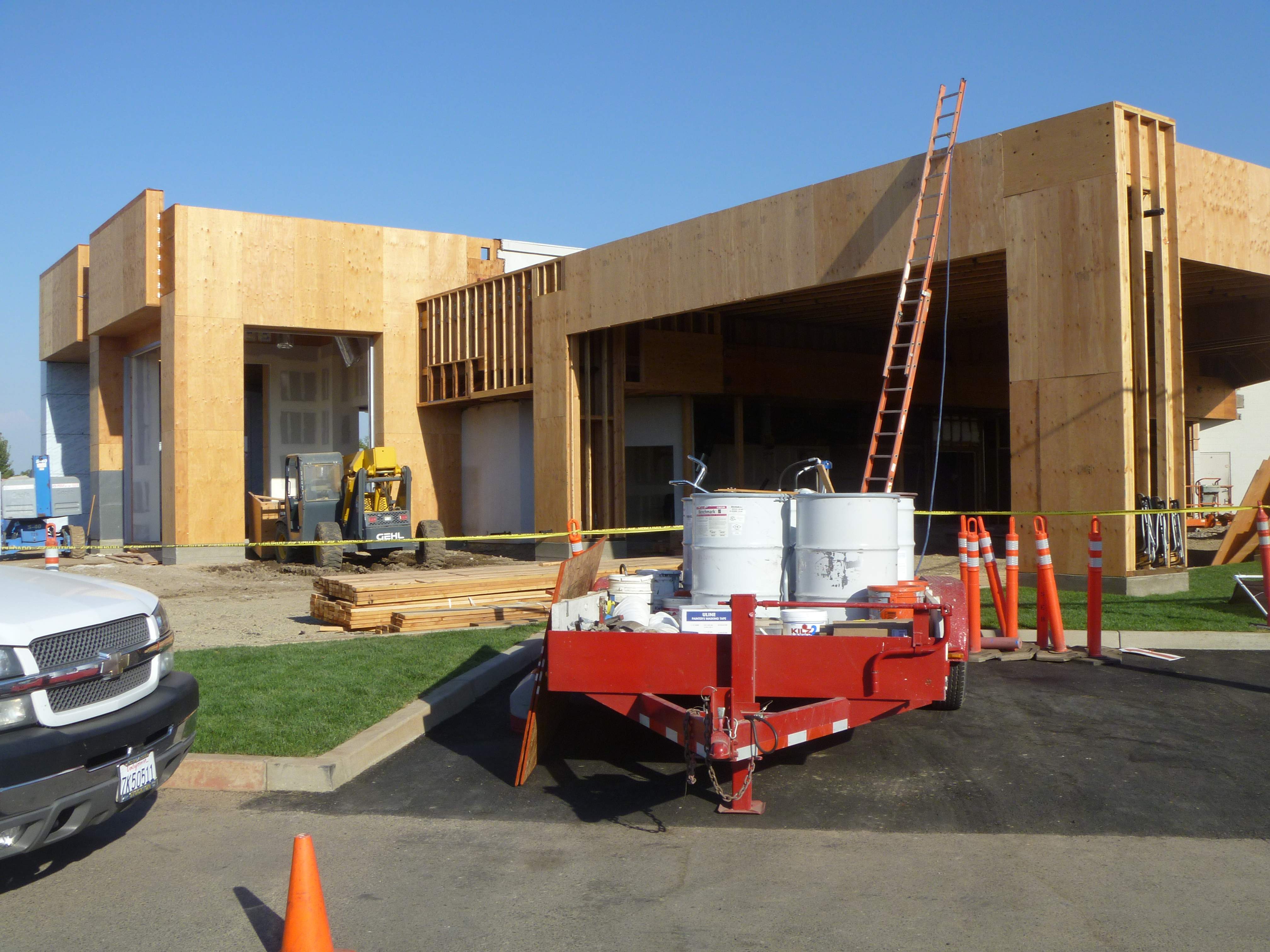 Commercial Roofing Installation using Spray foam and Conklin Benchmark/PUMA XL 18 yr warranty coatings by Straight Edge Roofing Inc