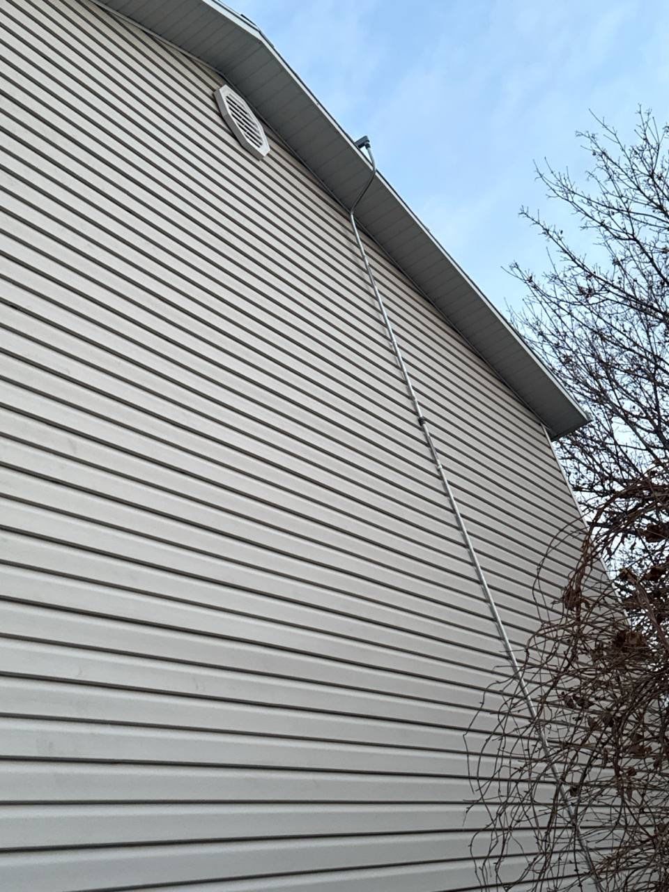 Salt Lake City | Focused Vinyl Replacement | Desert Sand & White by Ideal Siding Utah