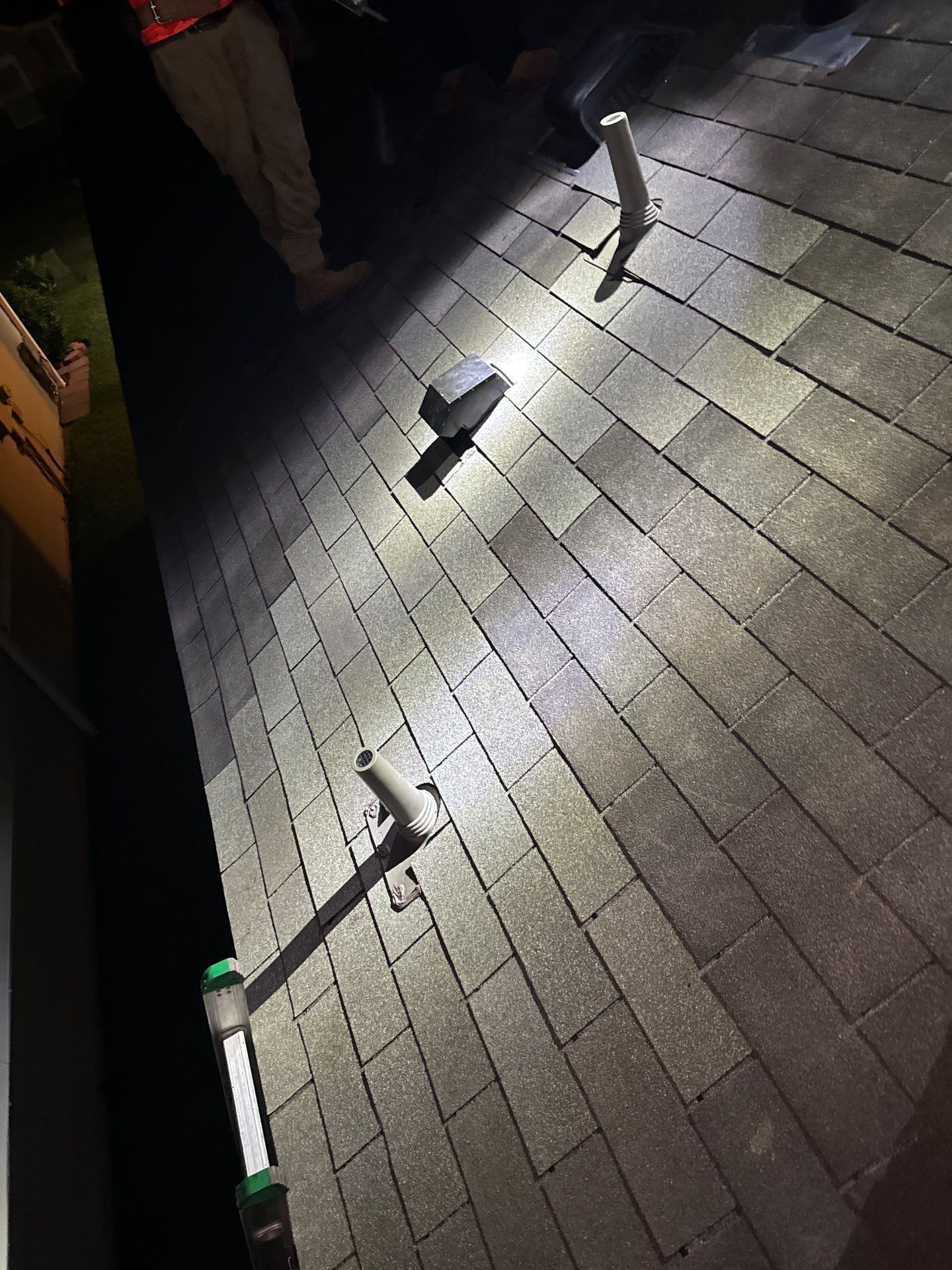 Hail Damage using Owen's Corning Duration (Lifetime) Shingles by Roof Repair Company