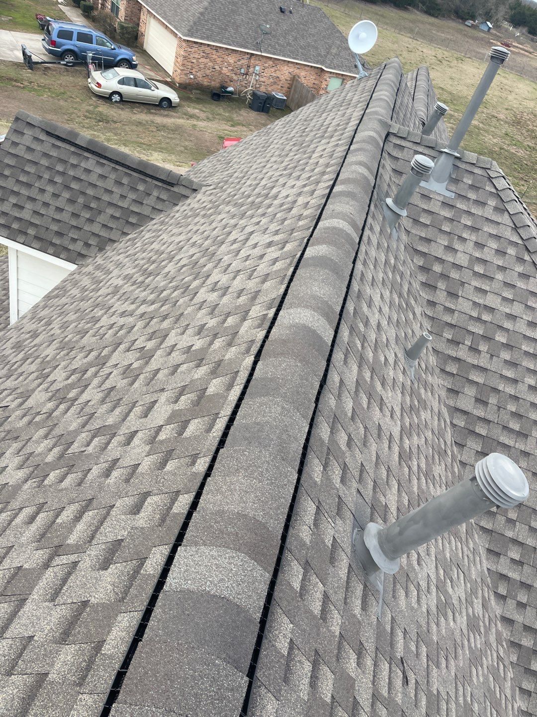 GAF HDZ - Weathered Wood  by Elite Roofing LLC