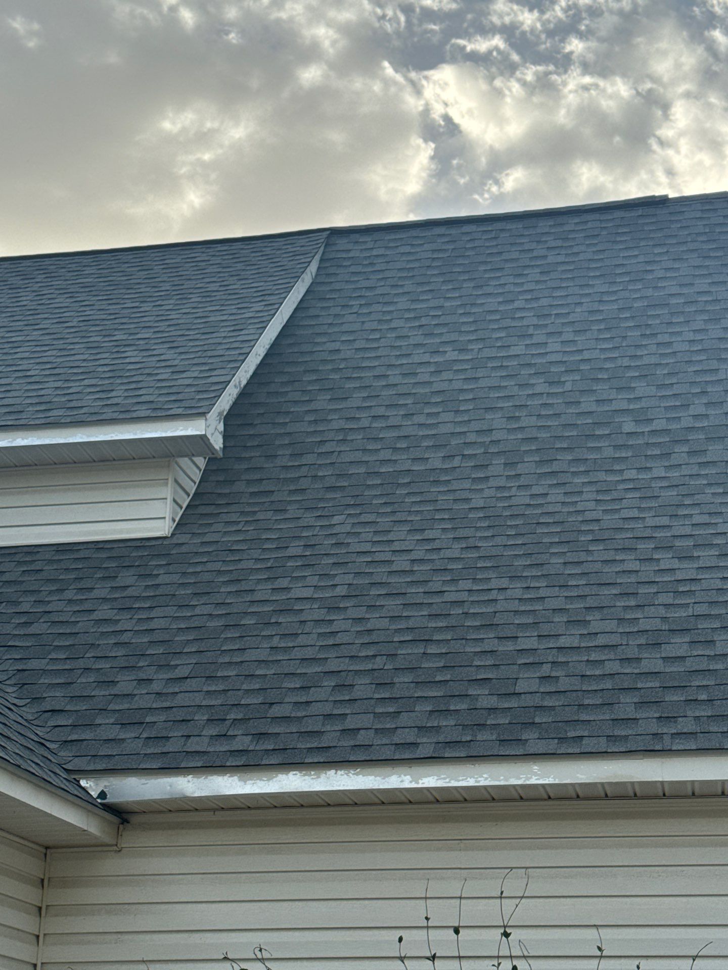 GAF HDZ - Oyster Grey by Linta Roofing Inc