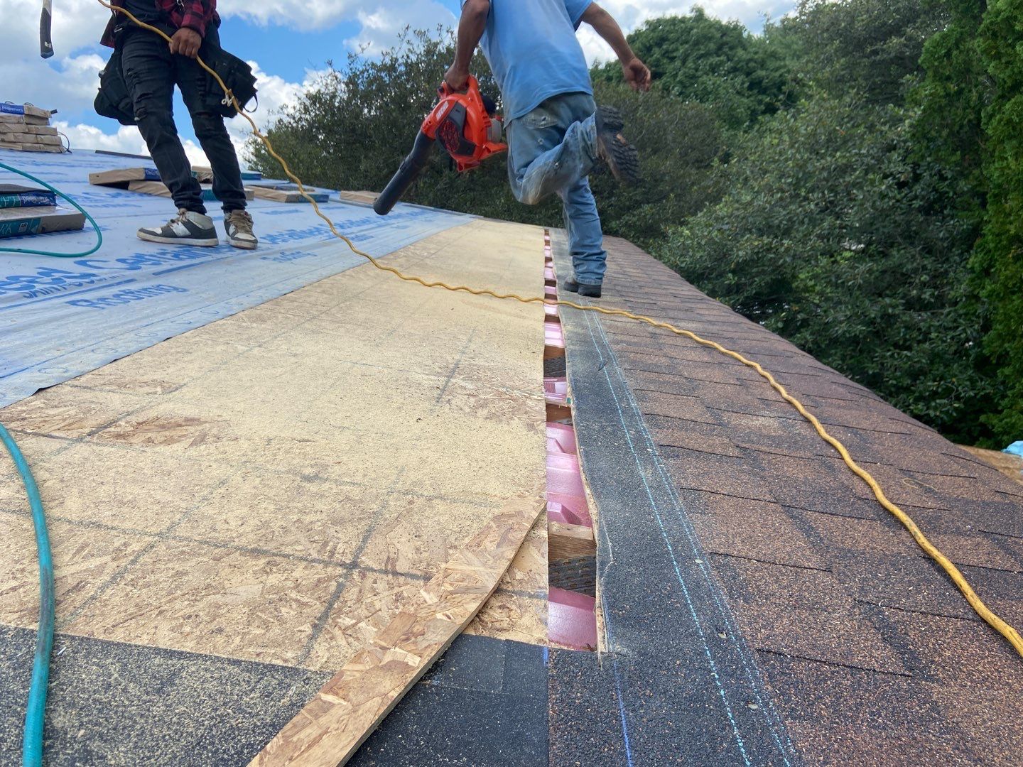 Roof Replacement using CertainTeed Landmark by 180 Contractors