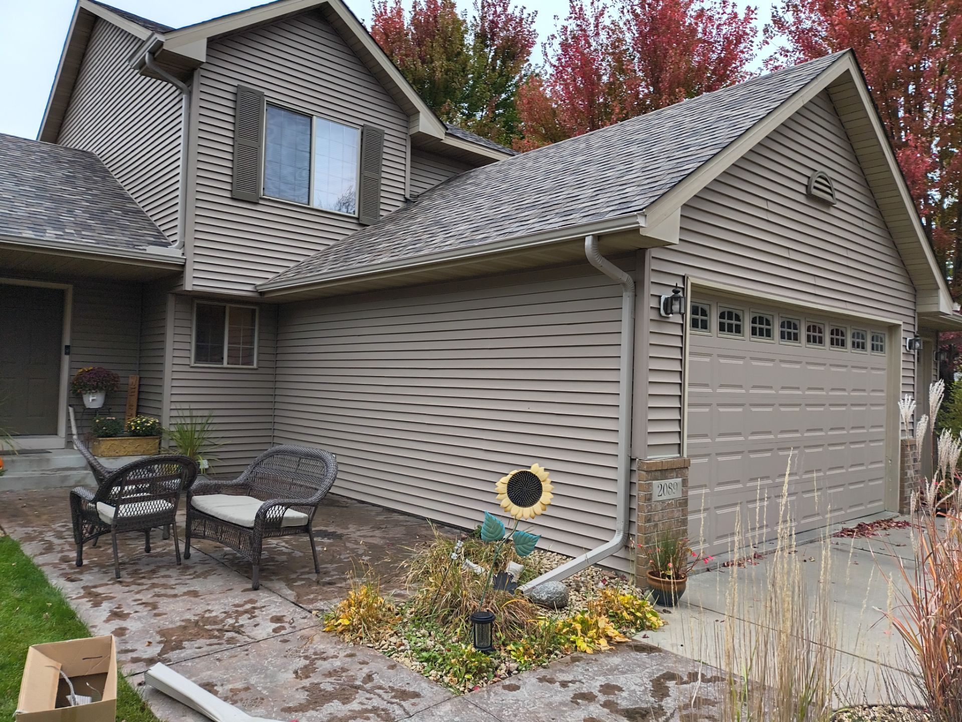 5" Gutter Installation with Leaf Protection Reinstalled – Waconia, MN by Next Level Seamless Gutters / Exteriors Inc.