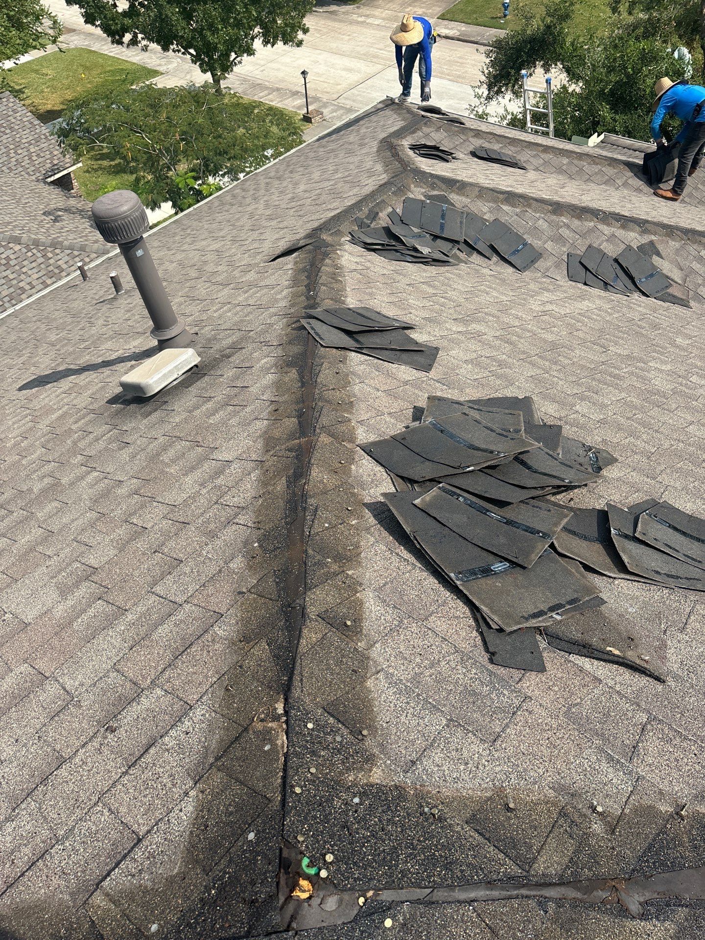 Hail Damage using Owen's Corning Duration (Lifetime) Shingles by Roof Repair Company