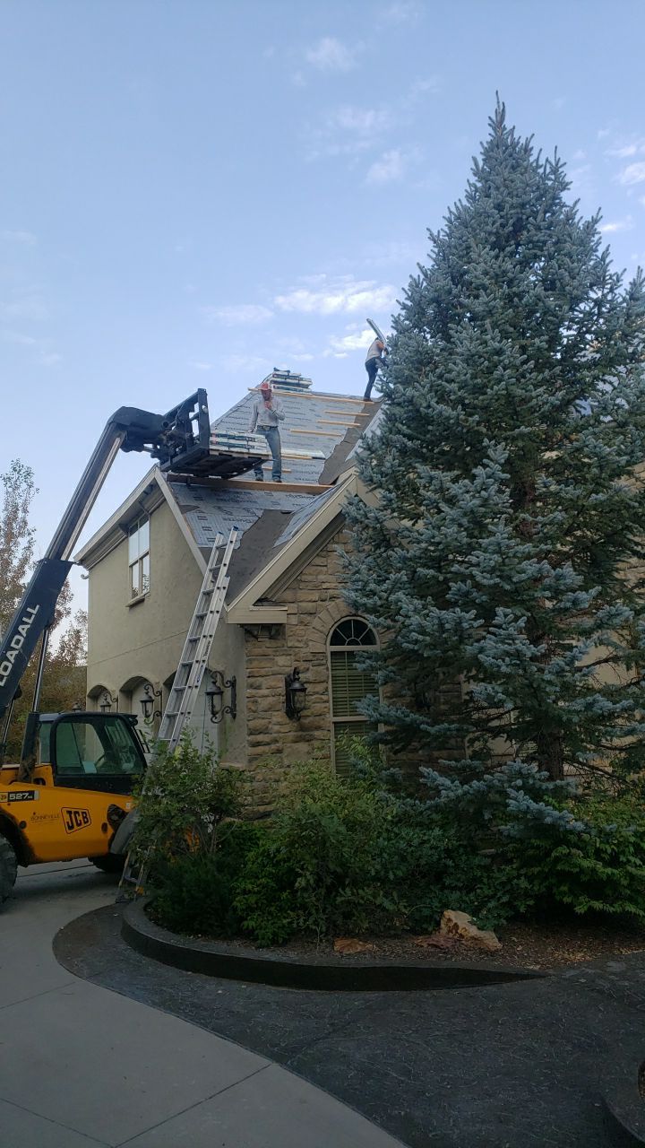 Residential Roofing Installation using GAF Glenwood Premium Shingle by The Roof Doctor