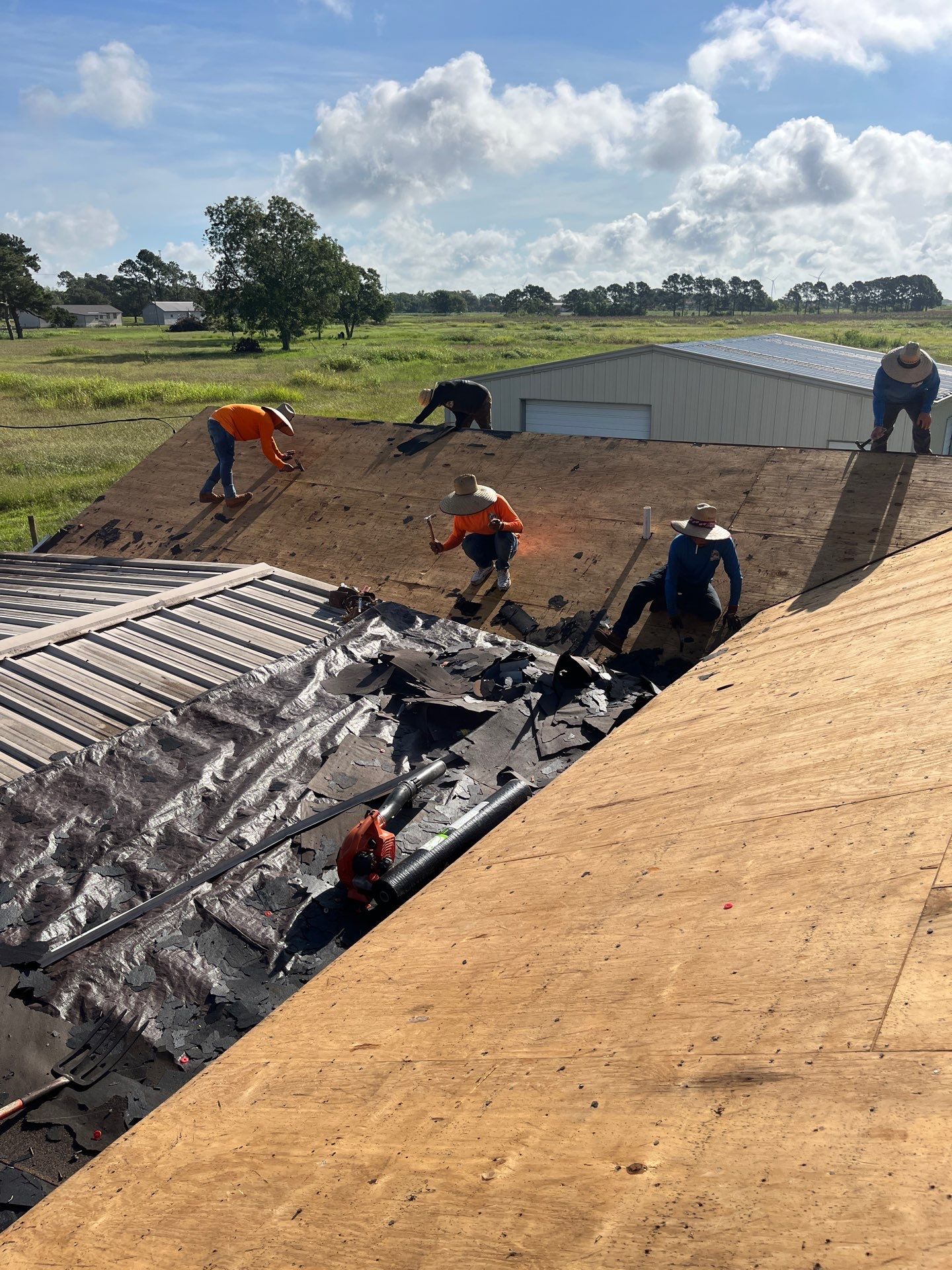 Residential Roofing Installation using Owen's Corning Duration (Lifetime) Shingles by Roof Repair Company