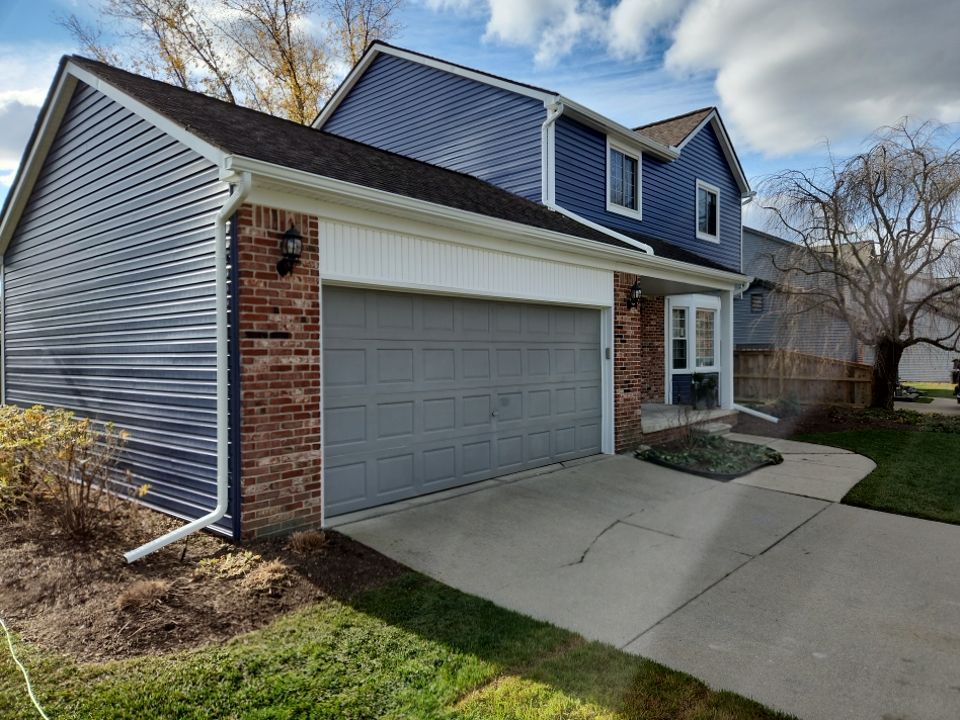 Siding Replacement using CertainTeed Restoration Classis D4 by 180 Contractors