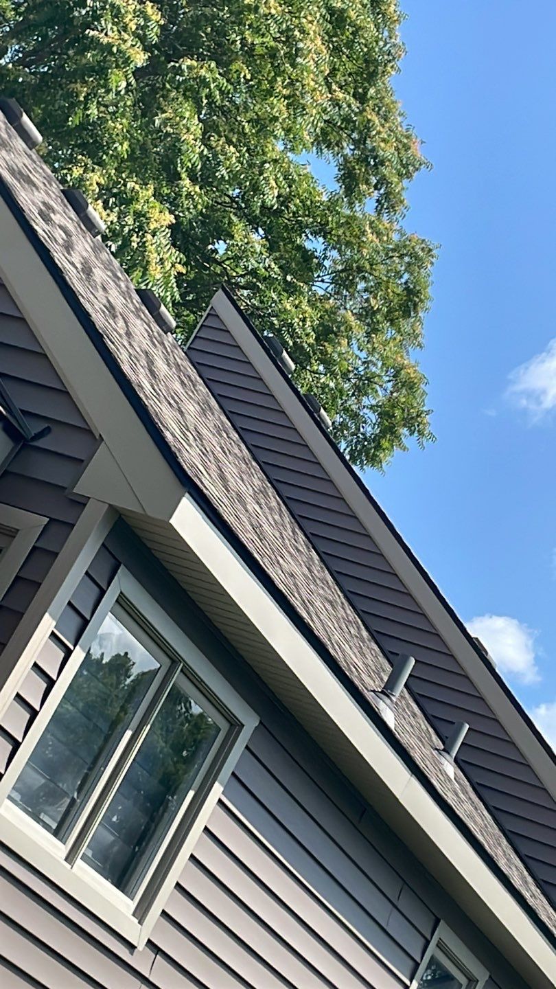 Siding Replacement using Certainteed Monogram D5 by 180 Contractors