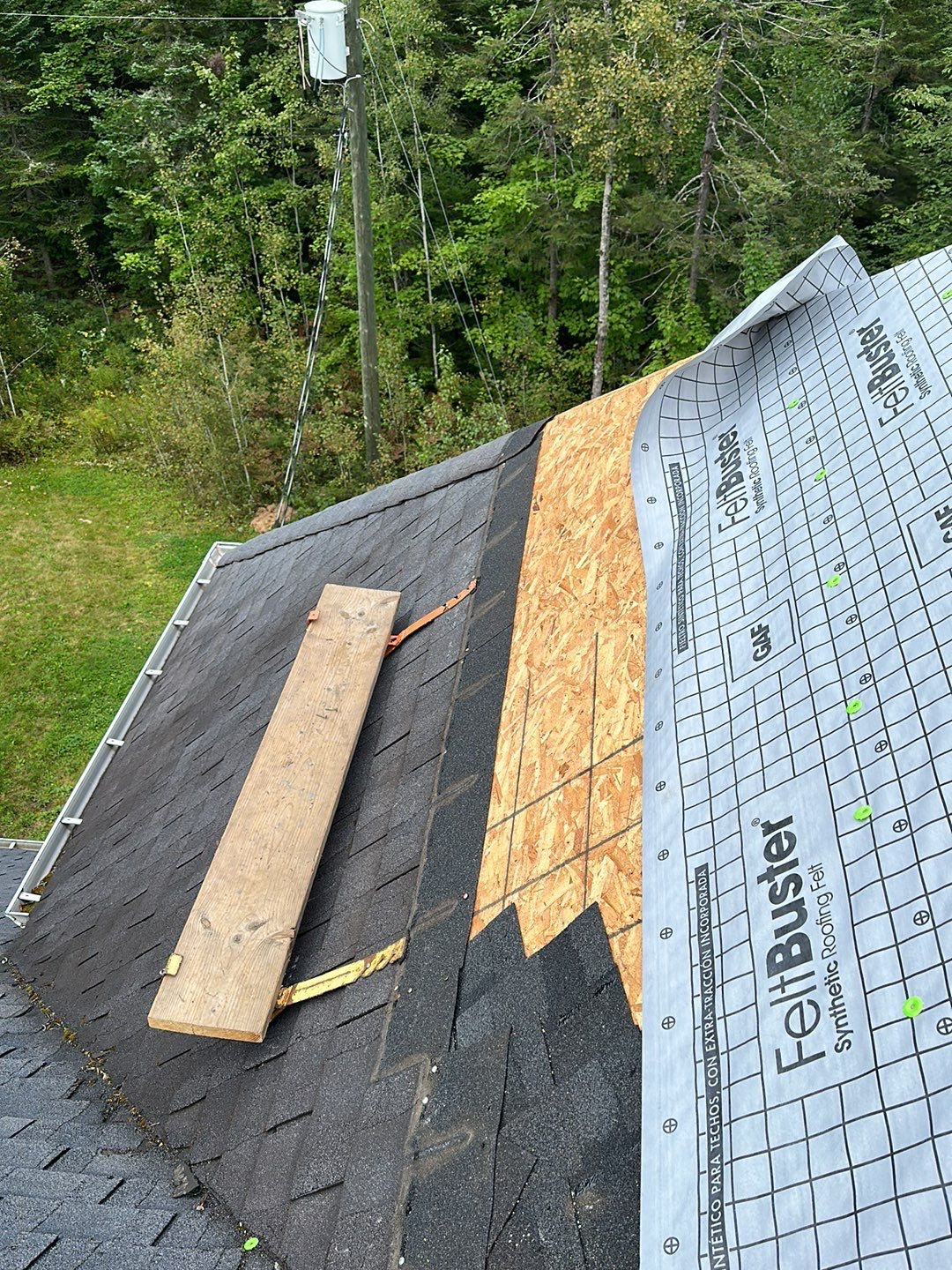 Residential Roofing Installation using Asphalt GAF HDZ by Artisan Roofing & Home Improvements Inc.