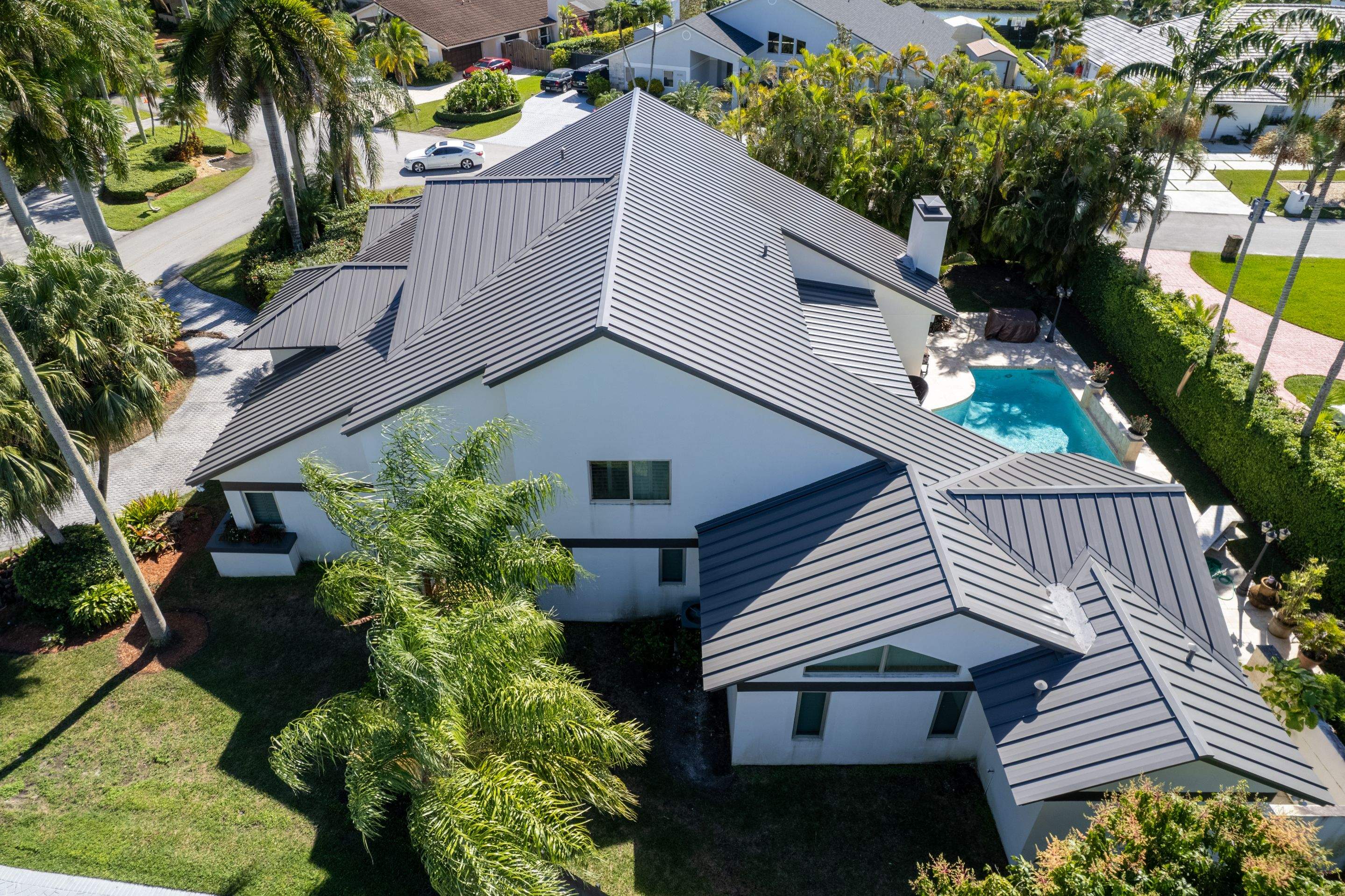 Metal Roof - Galvalume - Charcoal by Istueta Roofing
