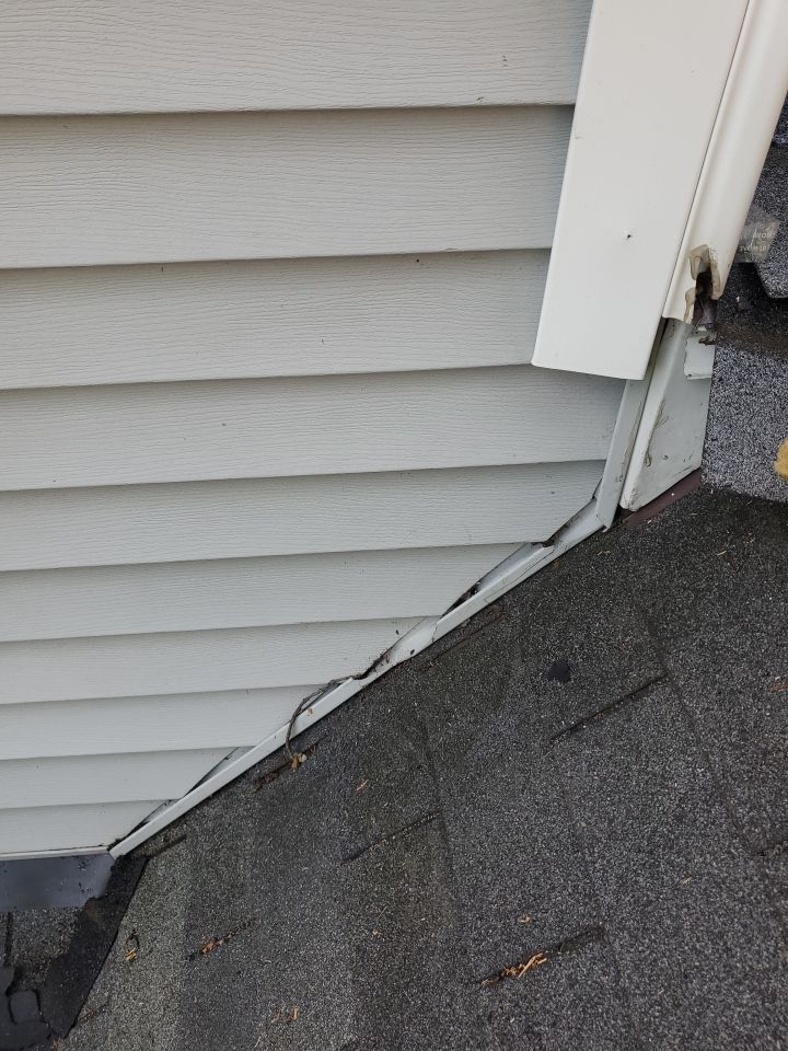 Brand: Atlas Pinnacle Color: Pristine Socthgard Pewter Drip: Black by Eagle Eye Roofing