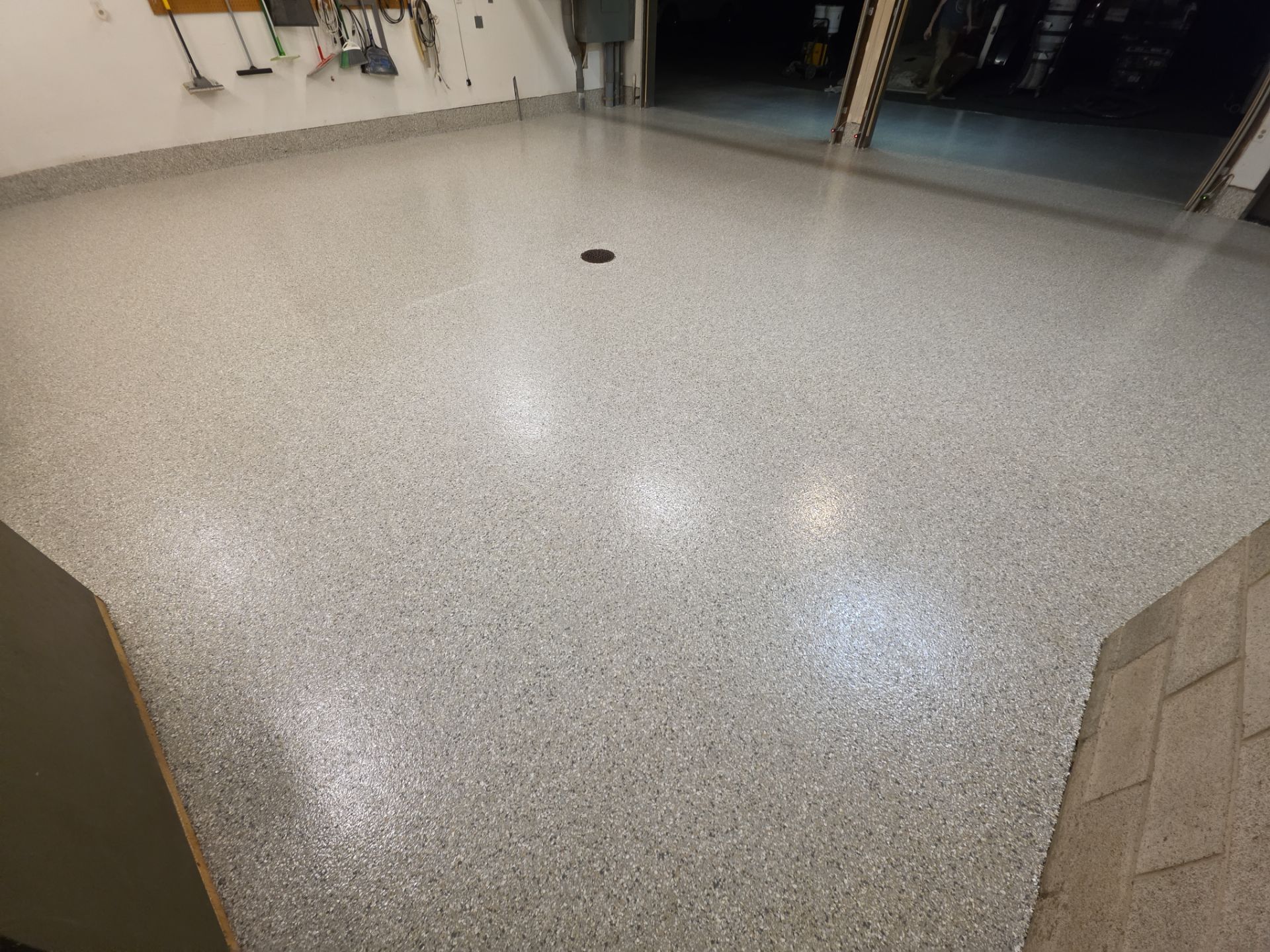 Garage and Entryway Concrete Coating Transformation in Clarkston Washington by Croc Coatings, LLC