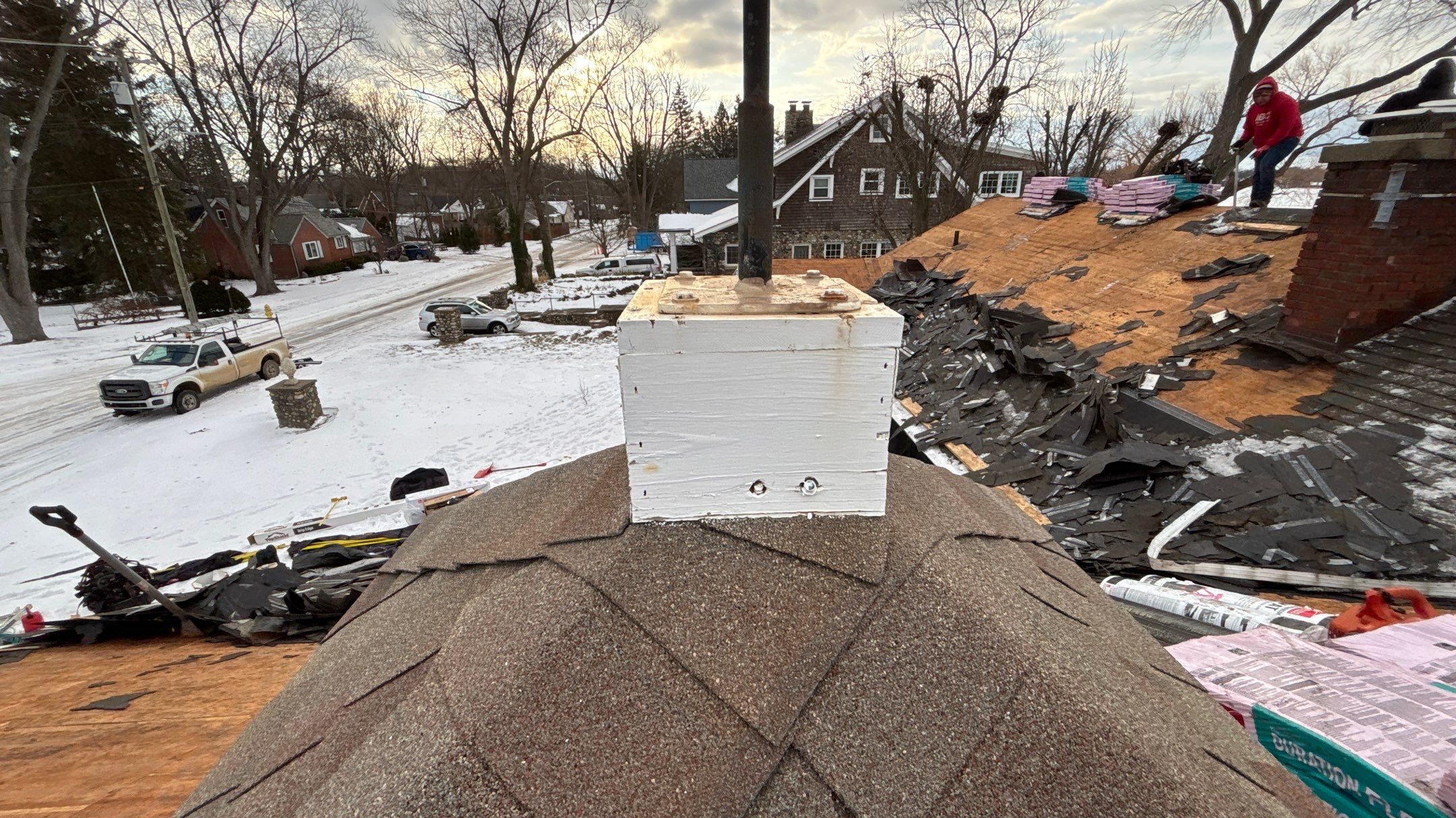 Roof Replacement using Owens Corning Duration Flex by 180 Contractors