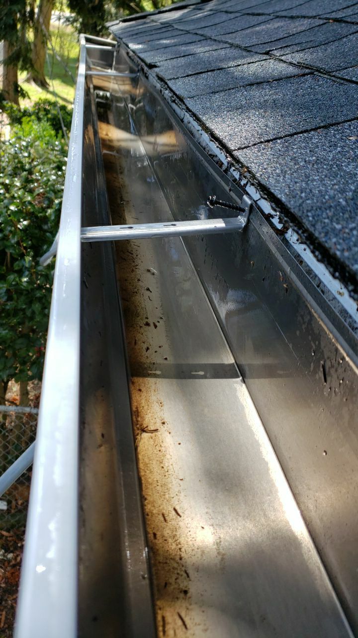 House Wash using cleaner by Power Wash Masters LLC